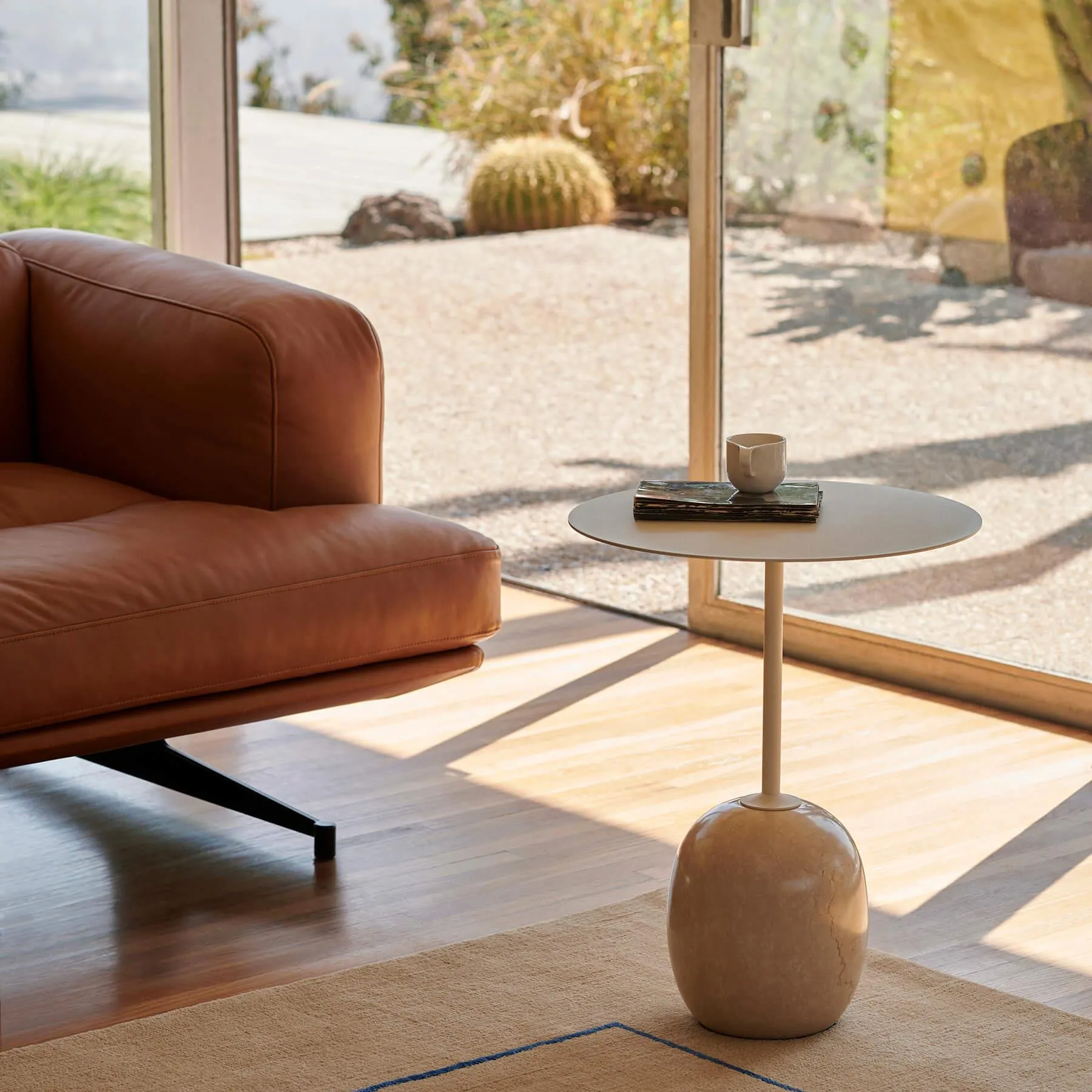 AV23 Inland 3-Seater Sofa - Black, Aniline Leather