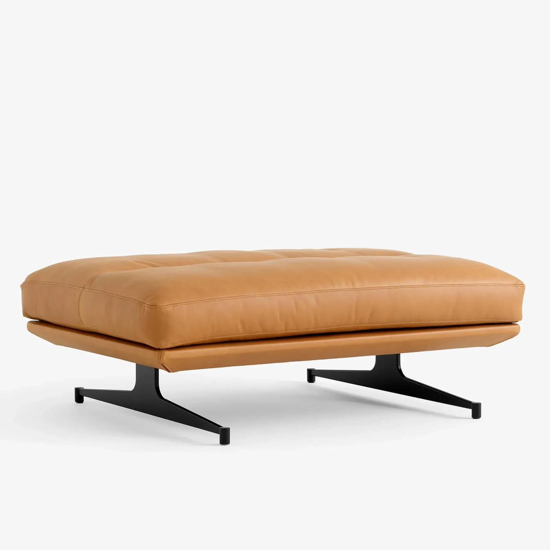 AV32 Inland Pouf - Cognac, Leather