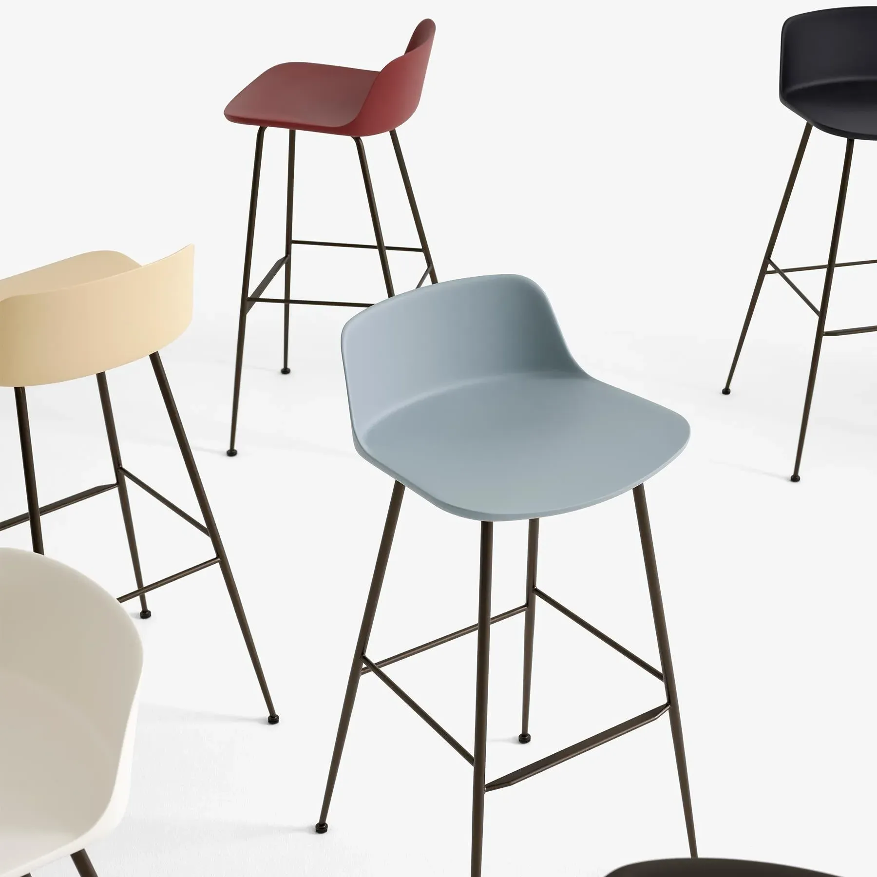 Bar Stool with Shell Seat - Brown, Recycled Plastic