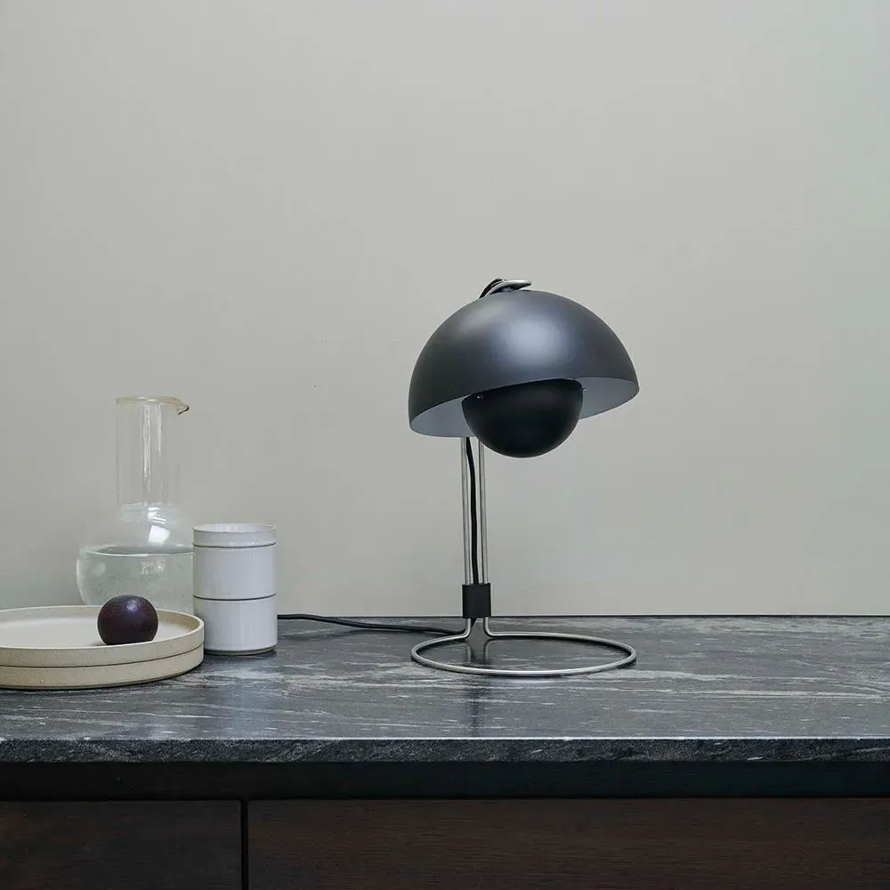 Flowerpot Table Lamp - White, Steel