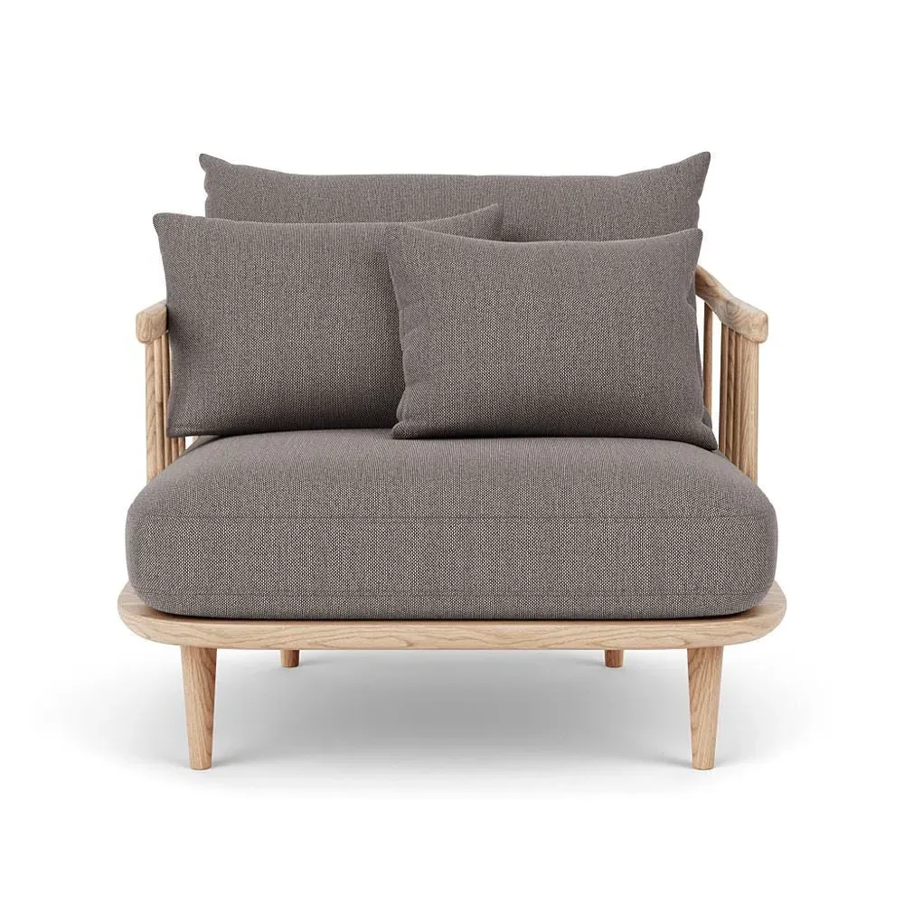 Fly Lounge Chair with Cushions - Oak