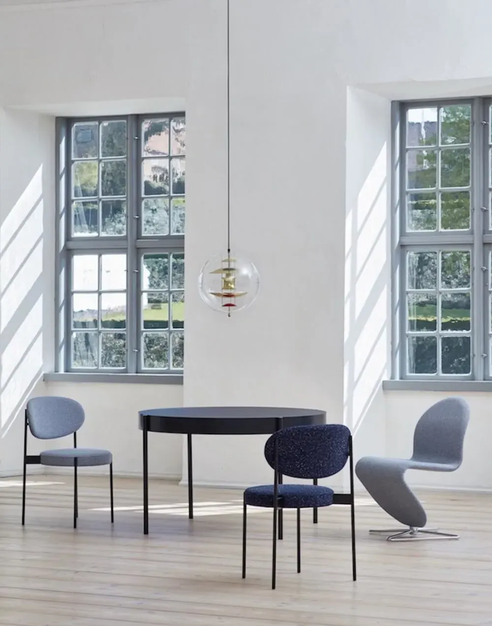 Large Globe Pendant Light - Aluminium, Acrylic