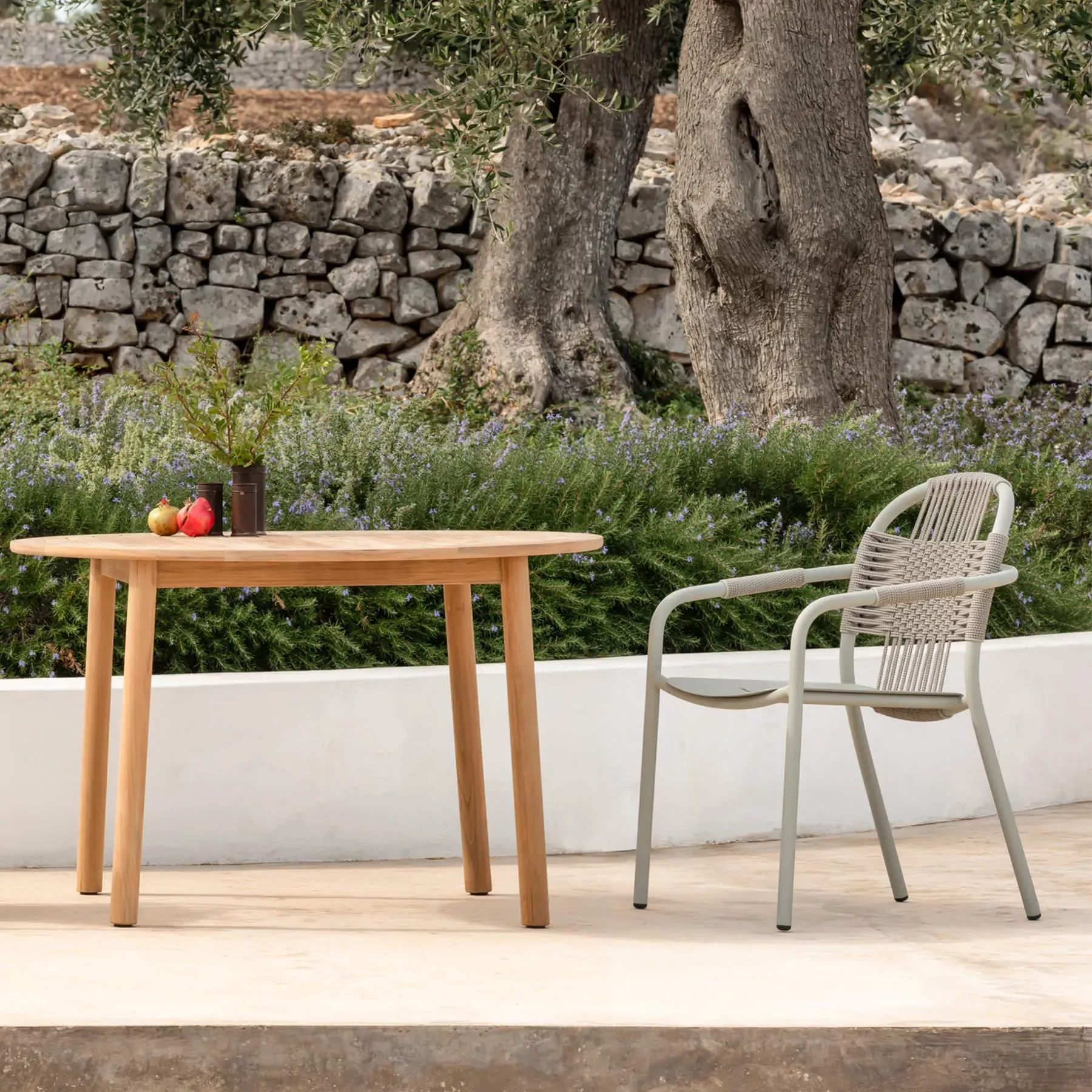 Garden Dining Armchair - Dune White, Aluminium