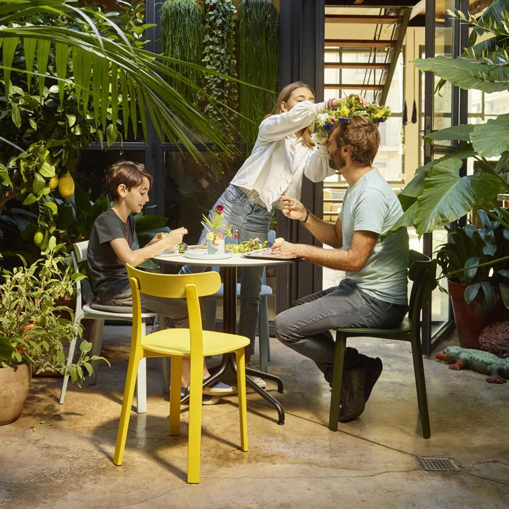 Dining Chair with Flexible Backrest - Buttercup, Plastic