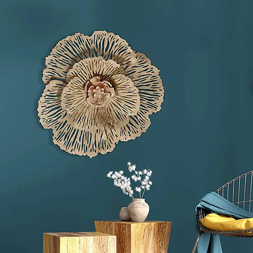 Hollow-Out Peony Wall Decor - Gold image