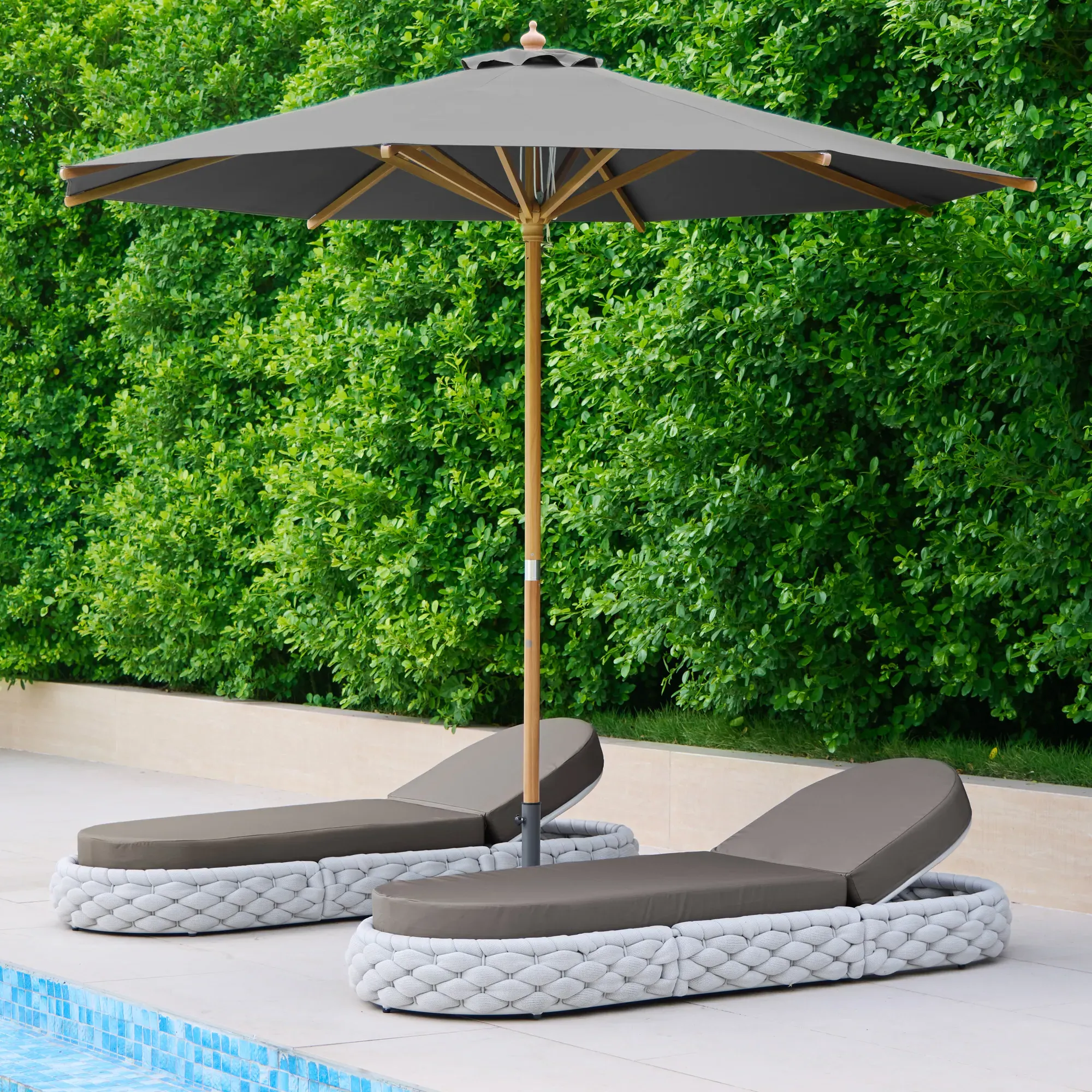 Woven Rattan Outdoor Lounger Daybed - Gray image