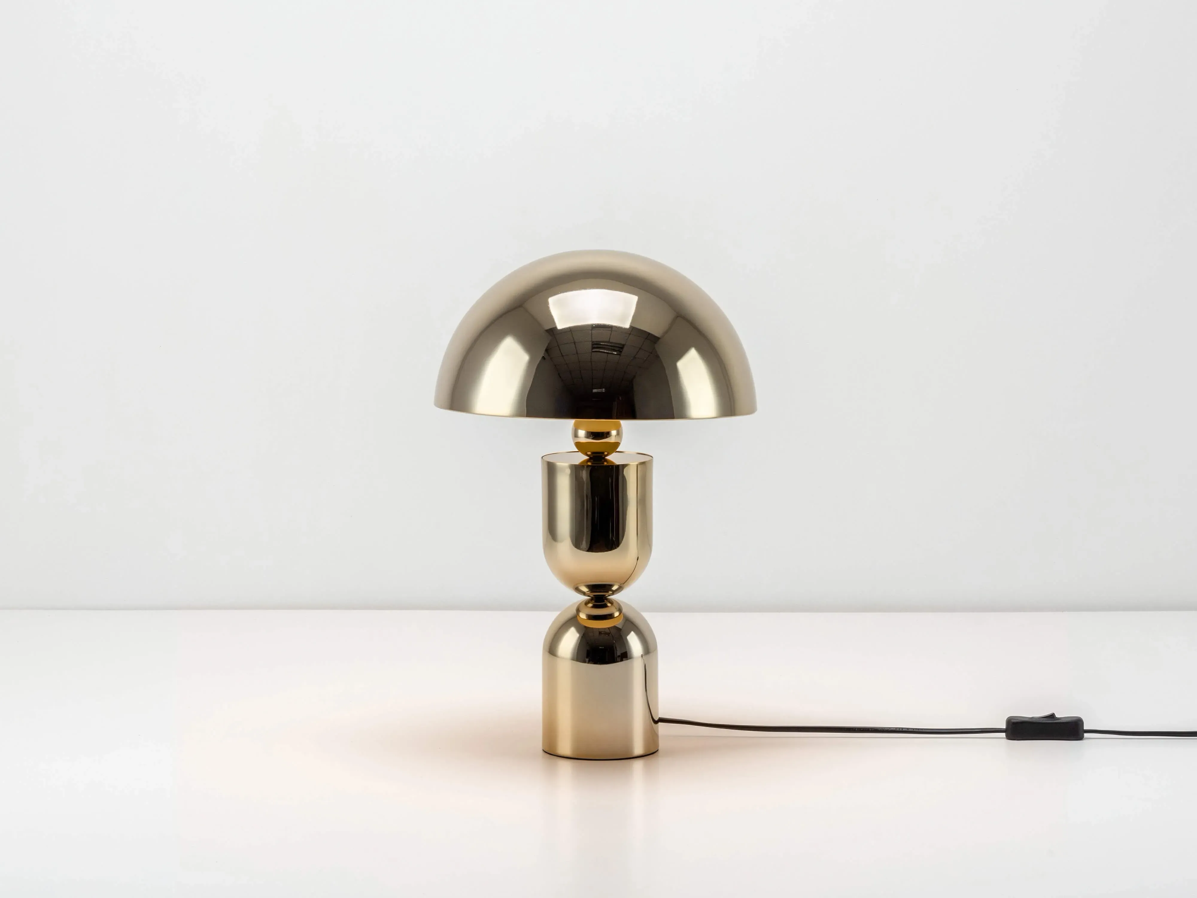 brass-mushroom-dome-table-lamp image