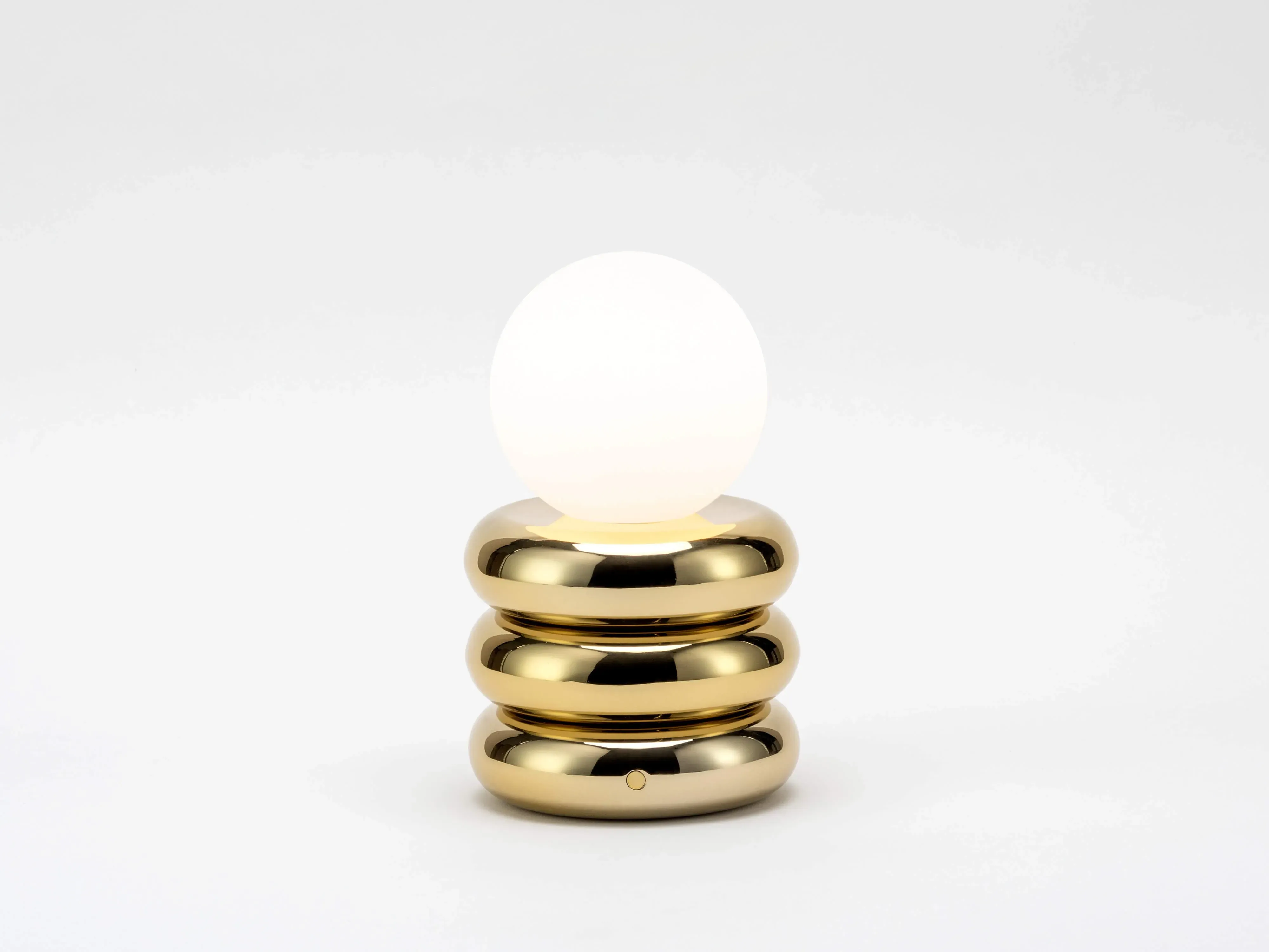 brass-rechargeable-table-lamp image