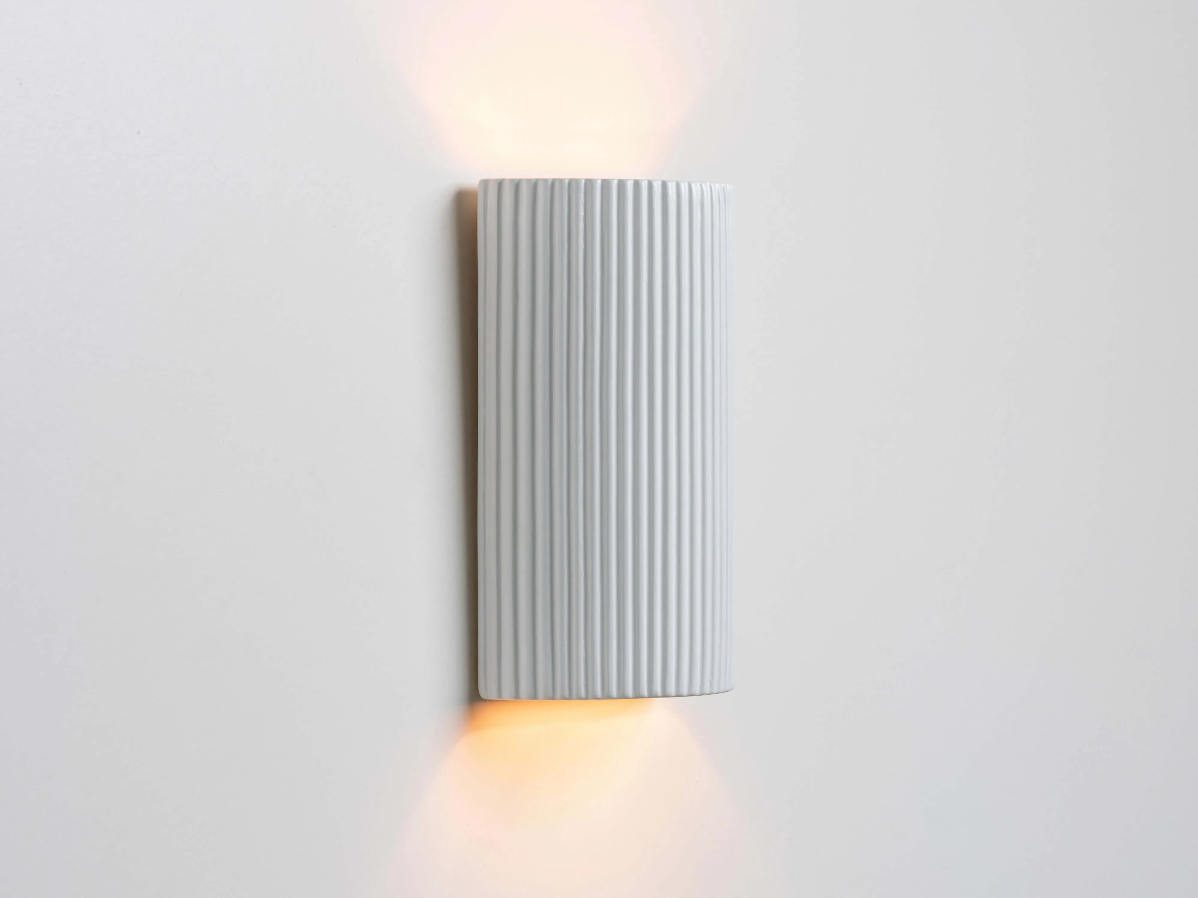 Ribbed Ceramic Pillar Wall Light - White image
