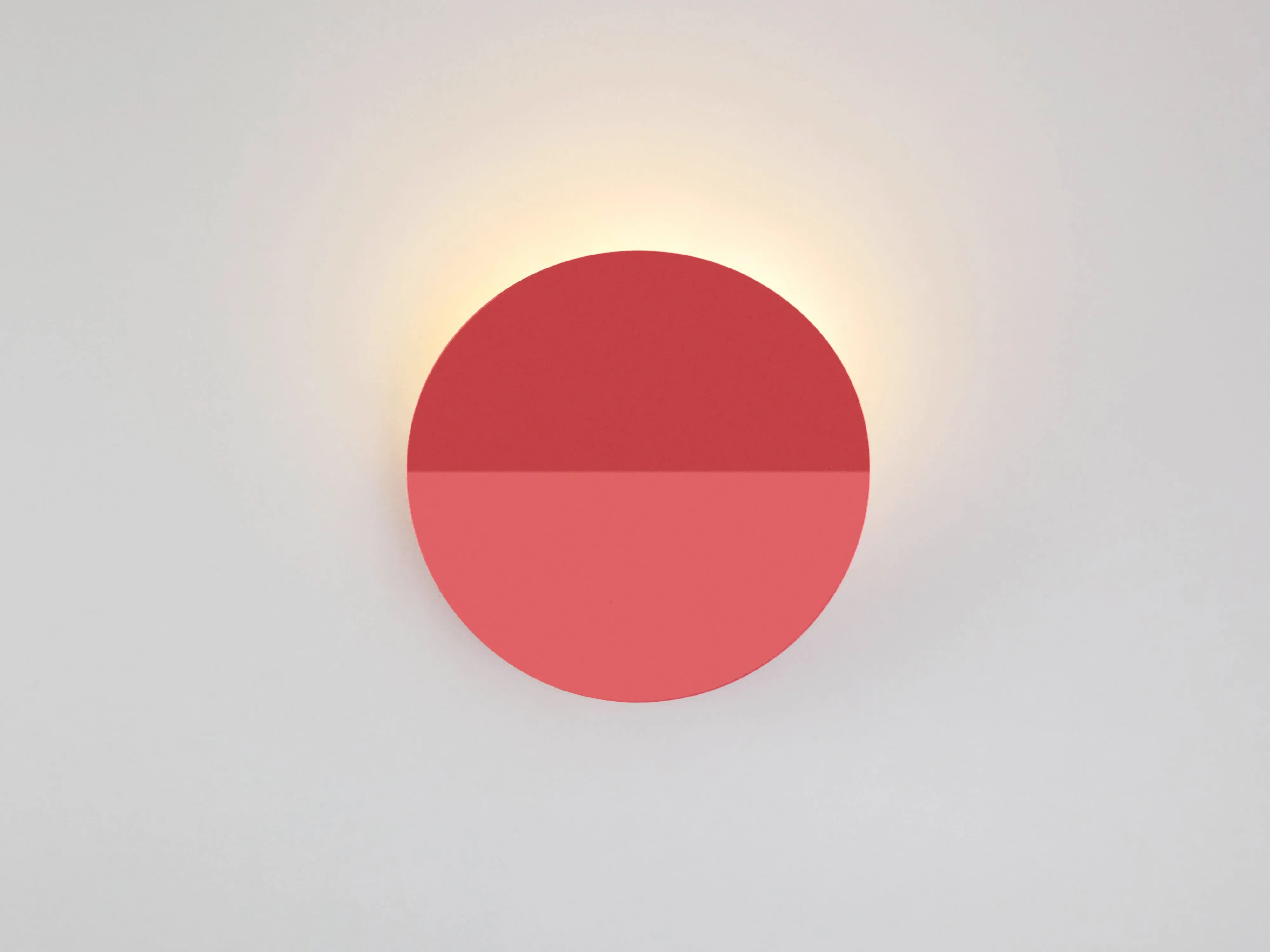 Round Diffuser Wall Light - Coral