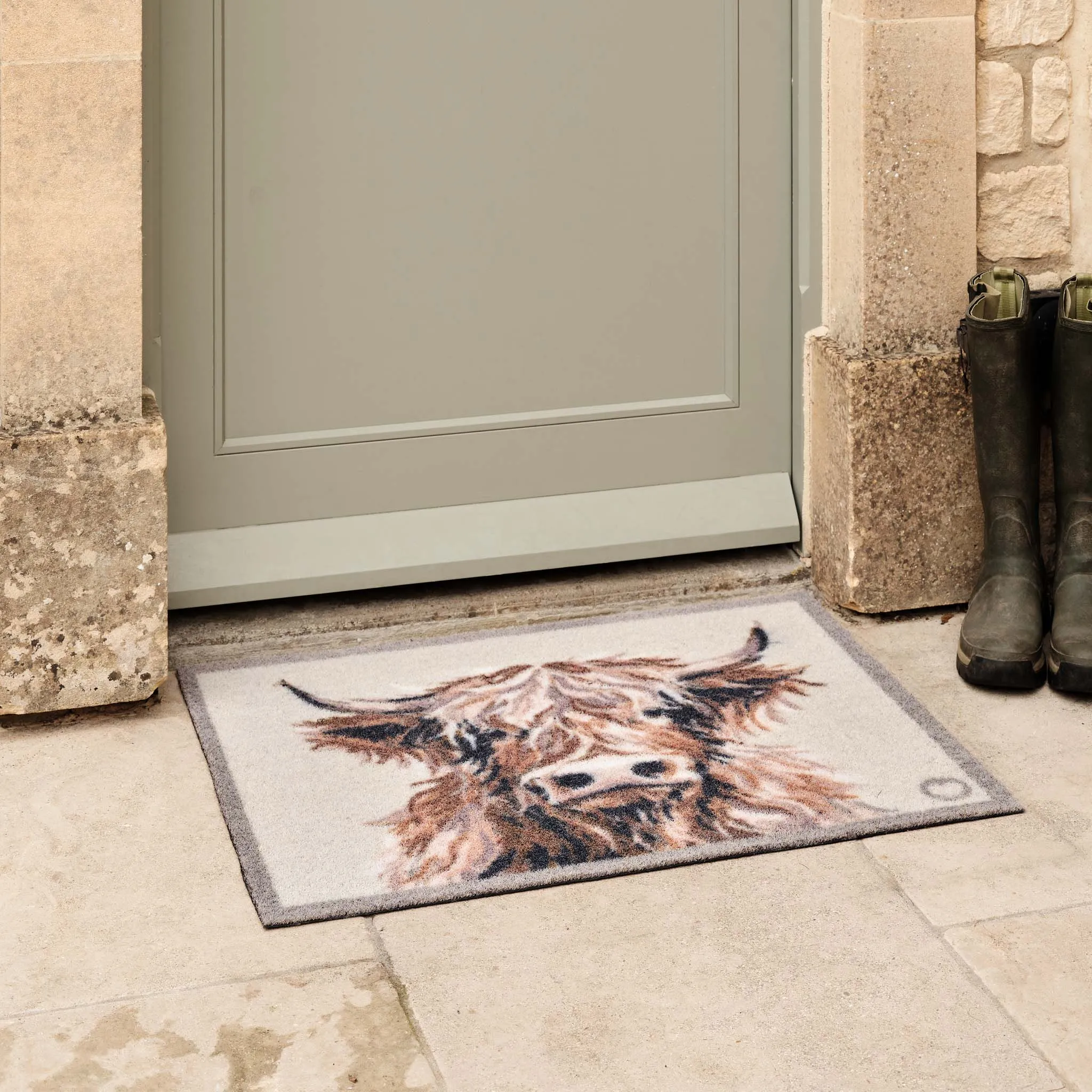 Hug Rug Heritage Highland Cow Outdoor Doormat - Brown product