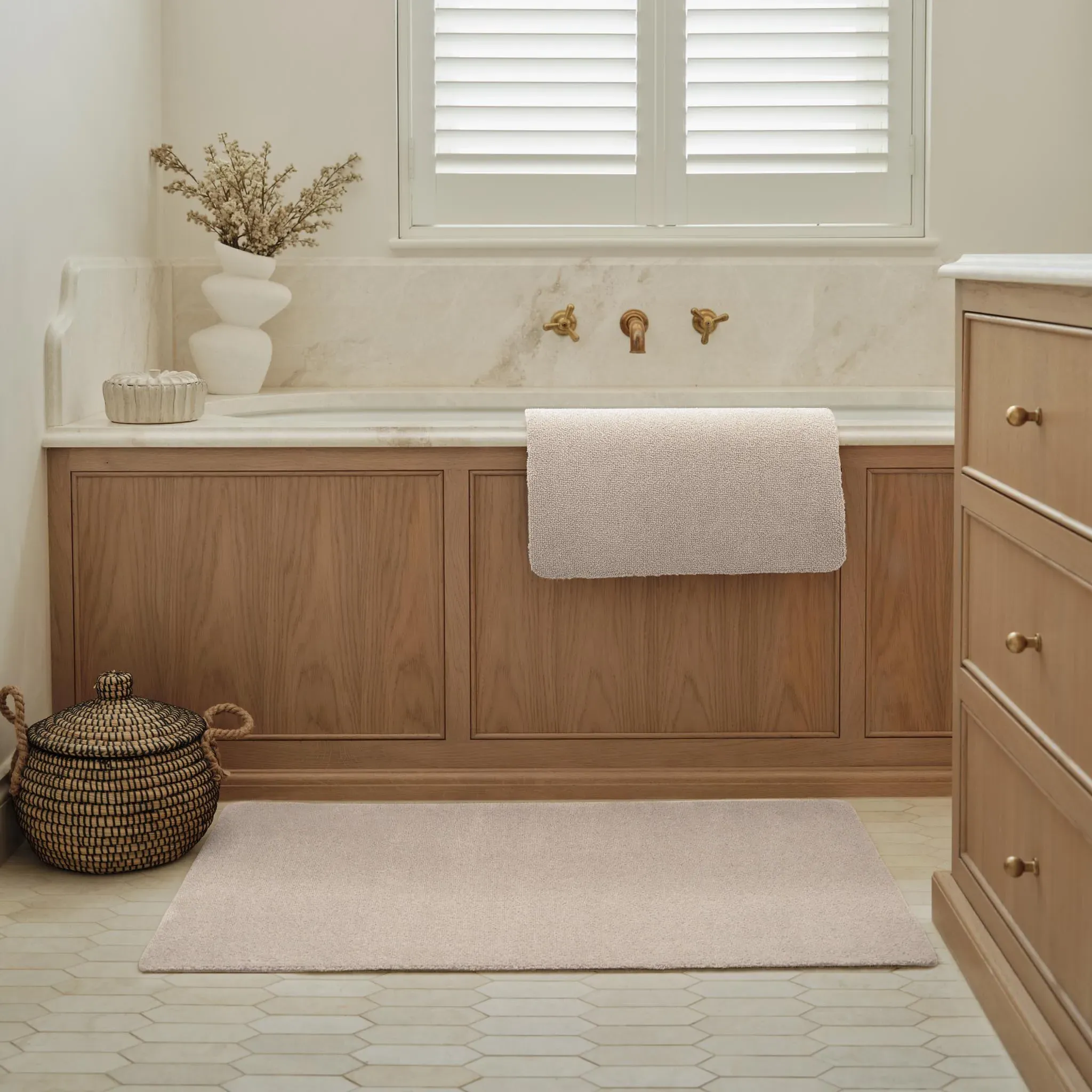 Hug Rug Sense Bath Mat - Beige, Recycled PET product