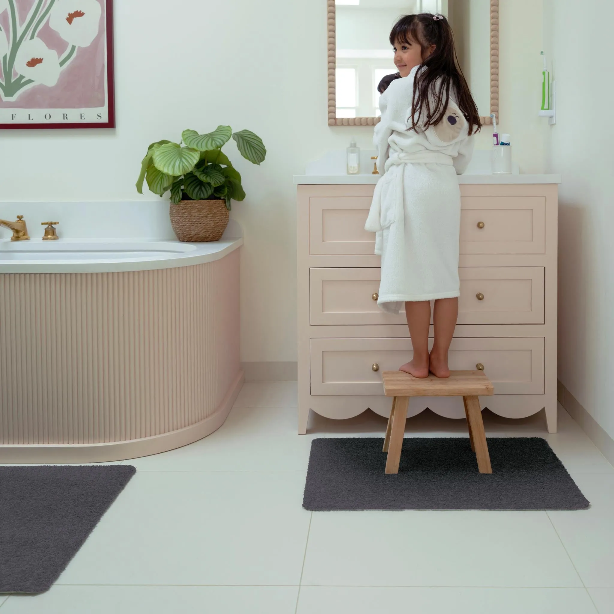 Hug Rug Sense Washable Bath Mat - Charcoal, Recycled PET product