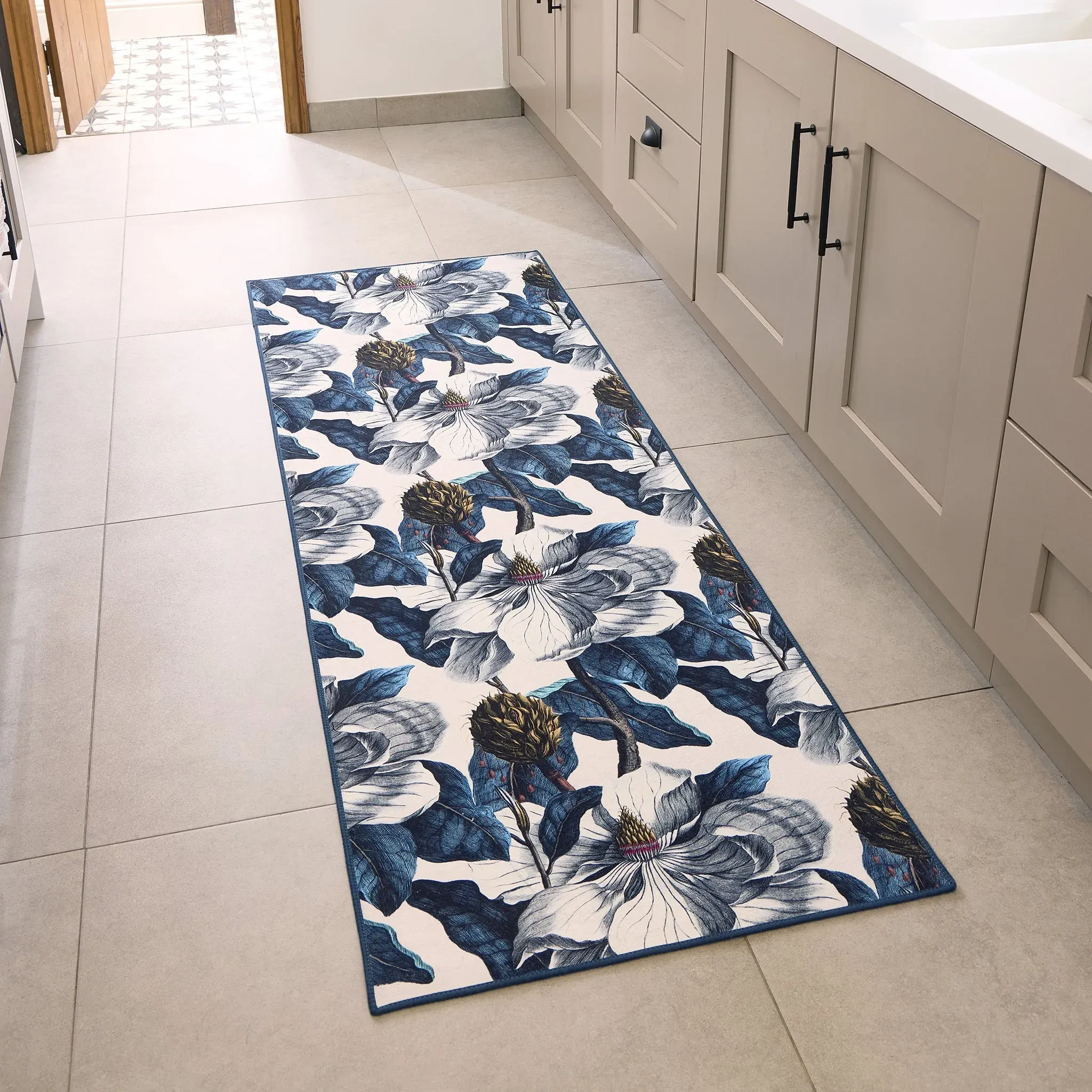 Magnolia Garden Eco-Washable Runner - White, Recycled Polyester product