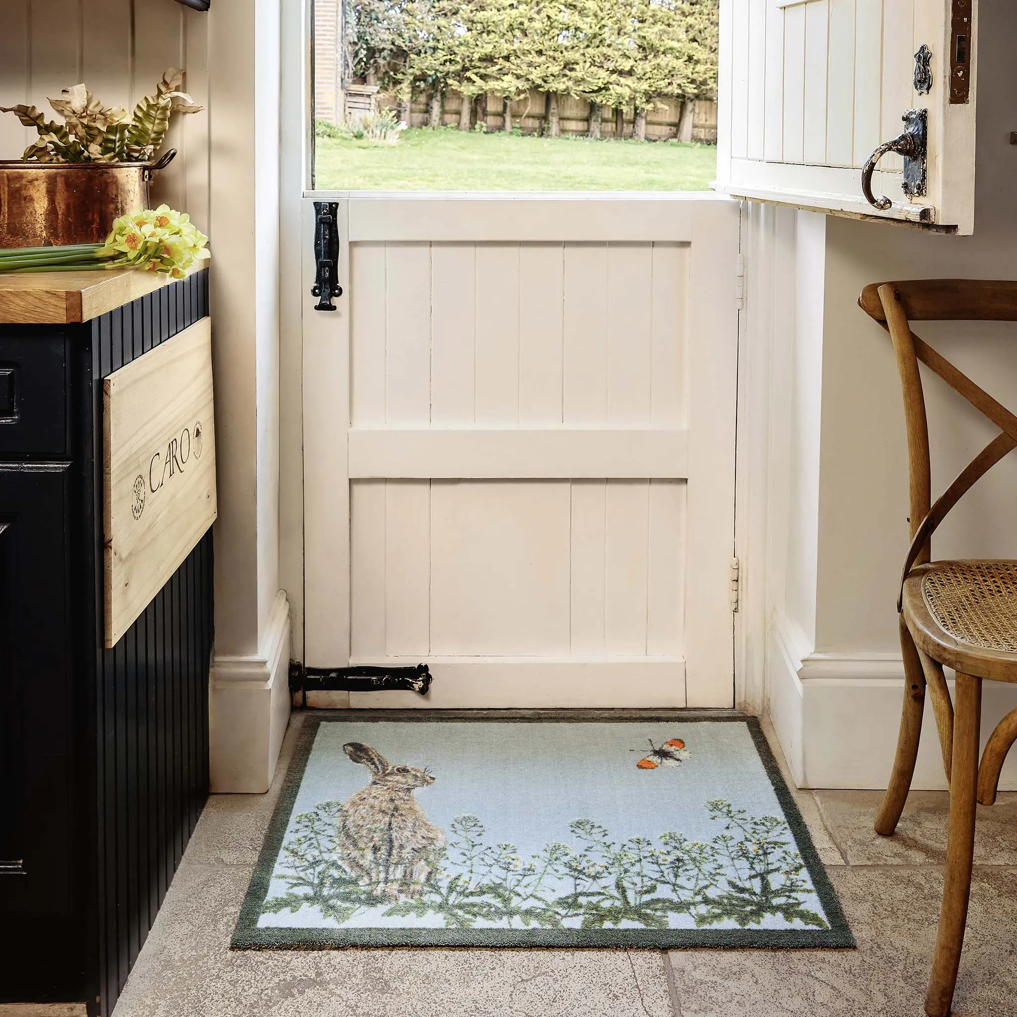 Aura Hug Rug Hare & Shepherd's Purse Washable Doormat product