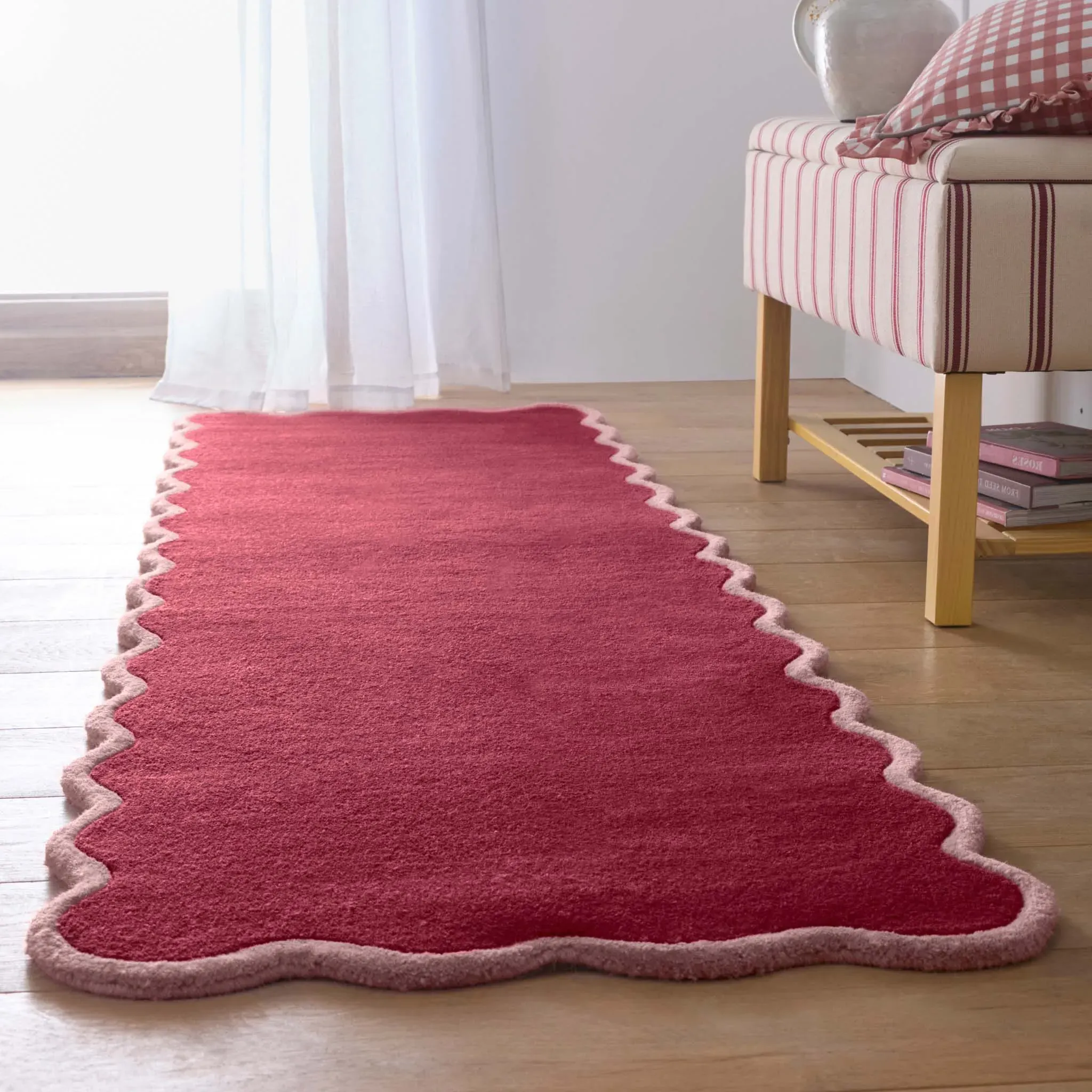 Scalloped Elsie Runner - Coral, Wool product