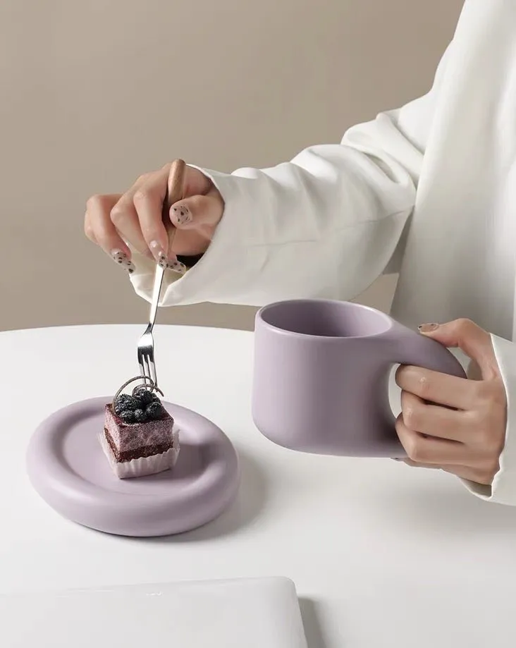 Bauhaus Chubby Ceramic Mug - Handcrafted product