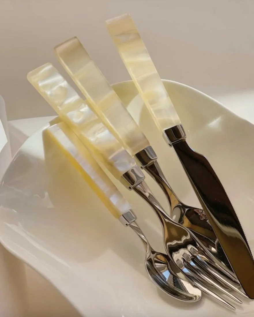 Giada Pearl Effect 8-Piece Flatware Set - Ivory product