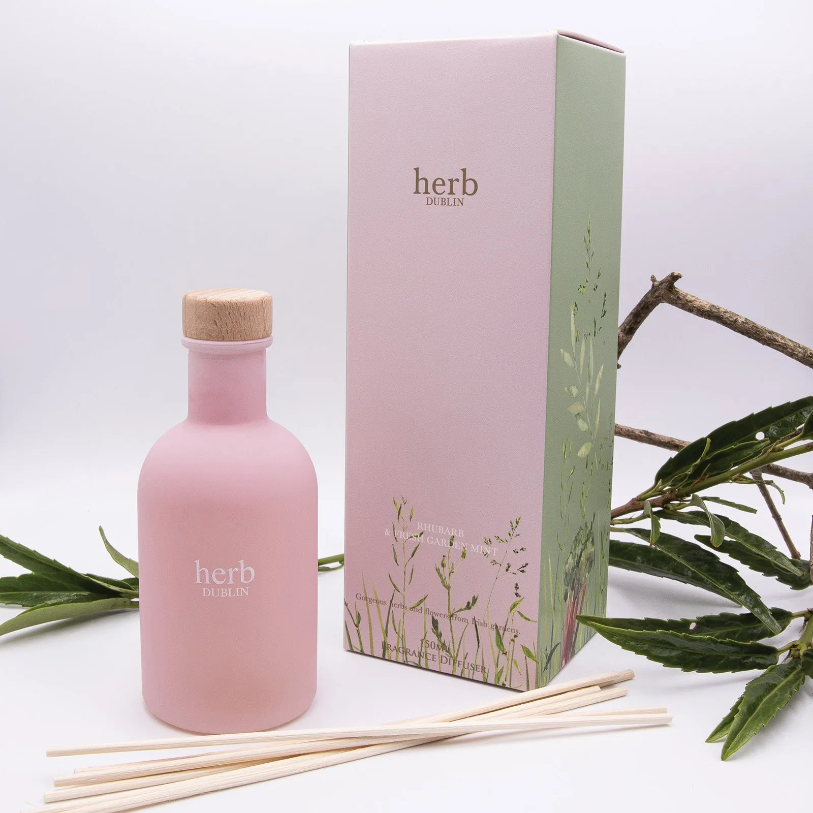150ml Reed Diffuser Rhubarb Garden Mint - Pink