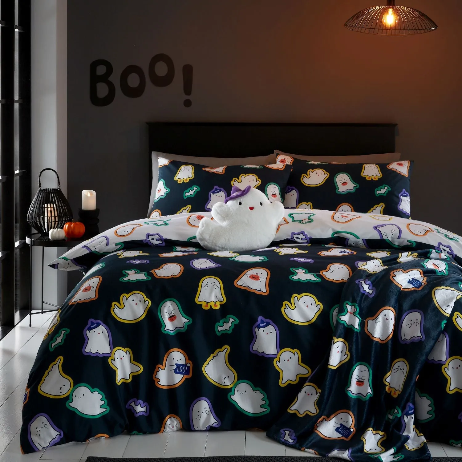 3D Ghost Shaped Cushion - White image