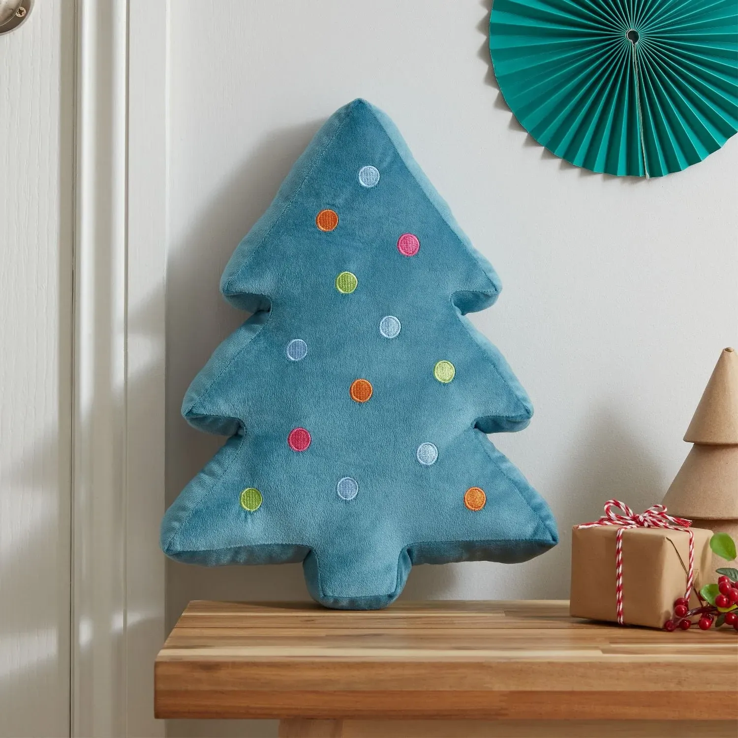 3D Tree Shaped Cushion - Green