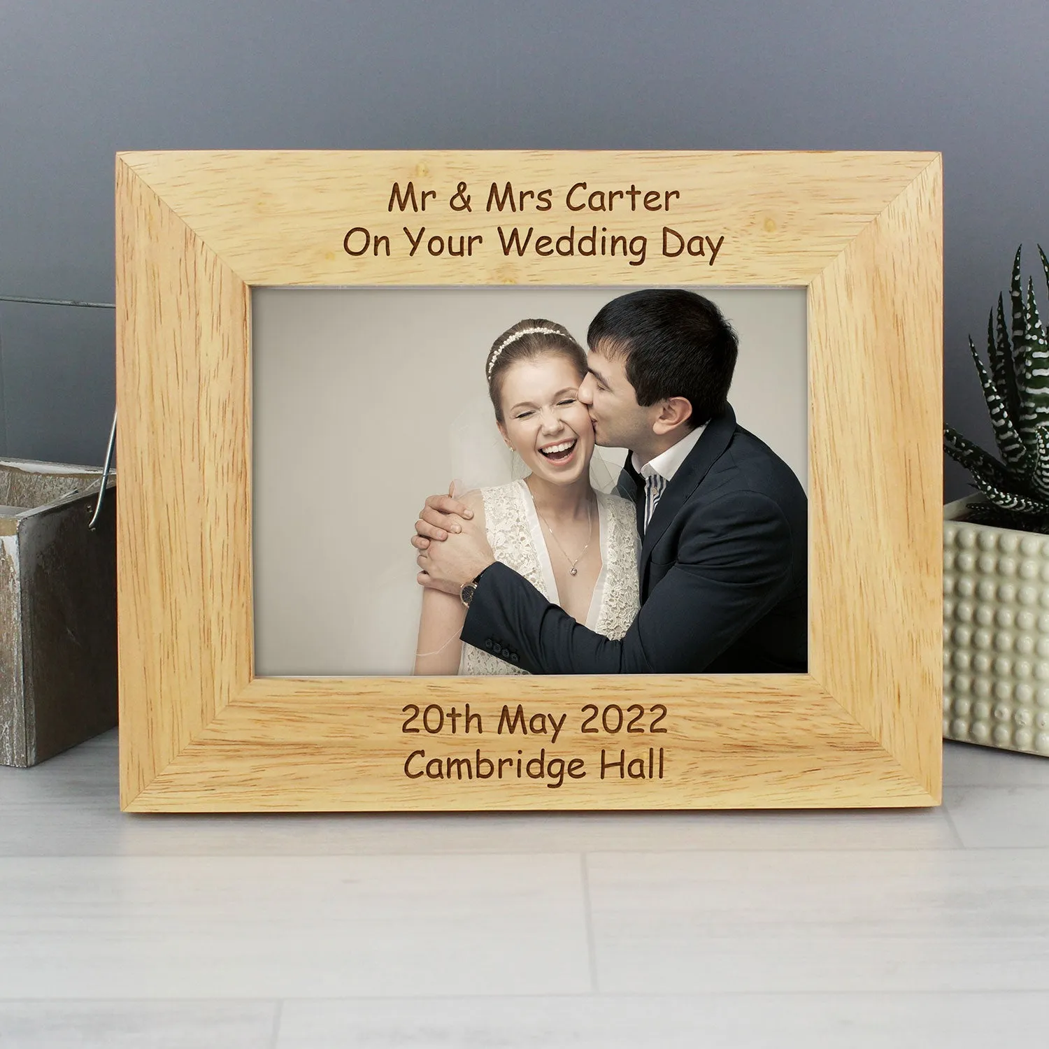 7x5 Photo Frame with Custom Text - Brown, Oak