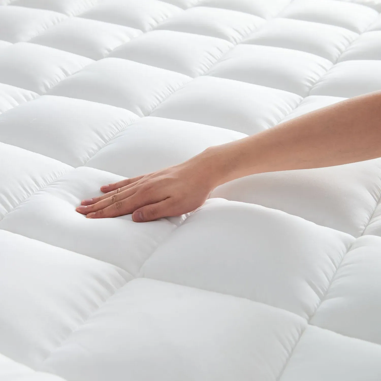 Aircloud Double Mattress Topper - White, Microfibre alternate view