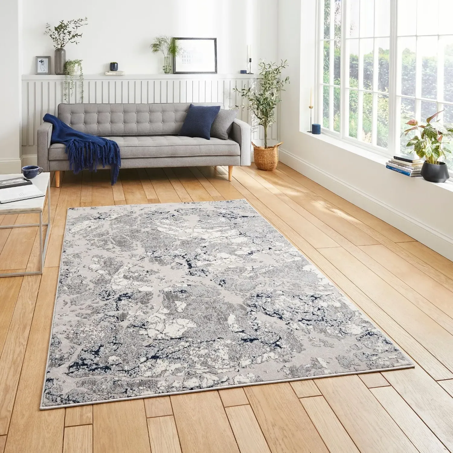 Modern Abstract Rug - Navy, Polypropylene product