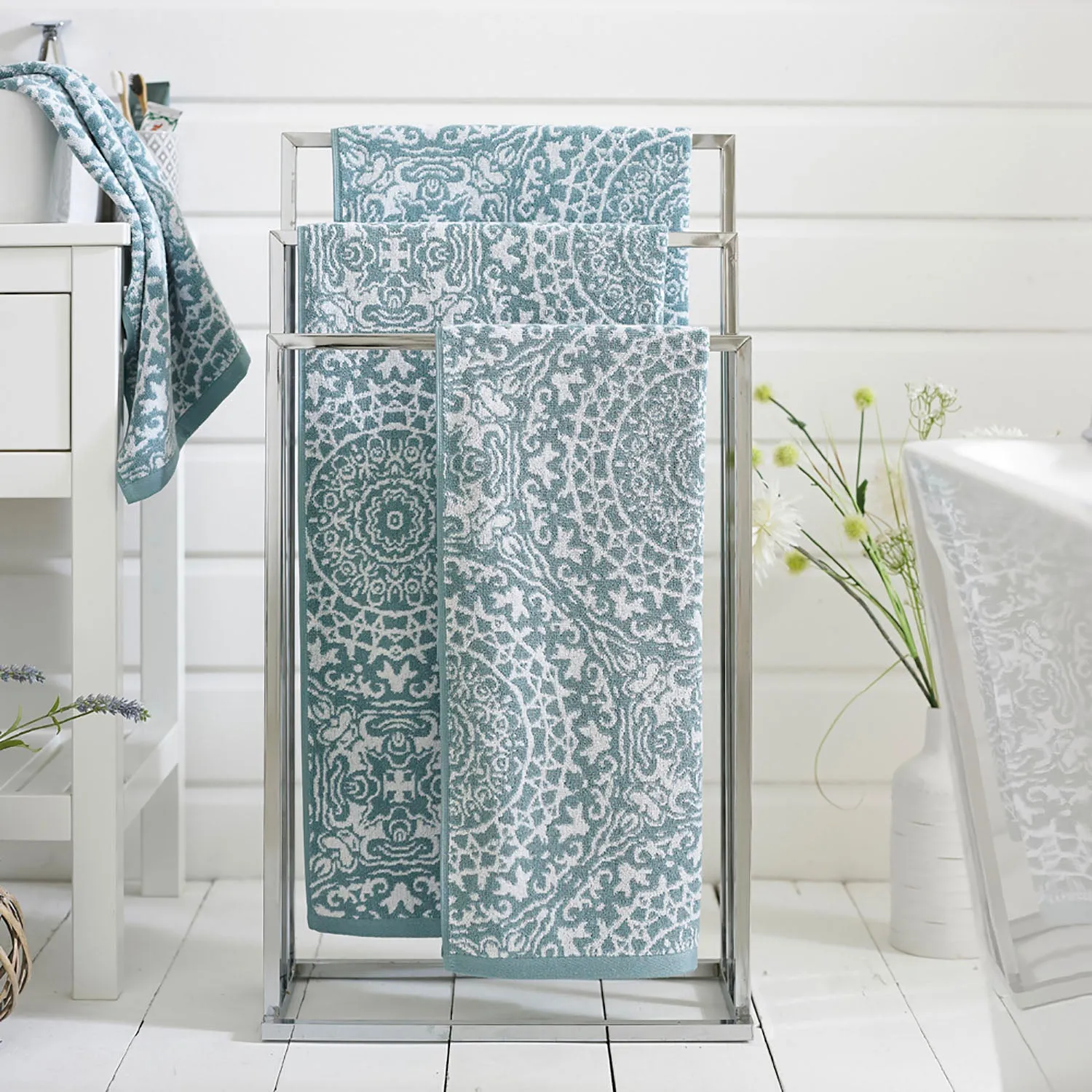 Bath Towel with Lace Design - Blue, Jacquard