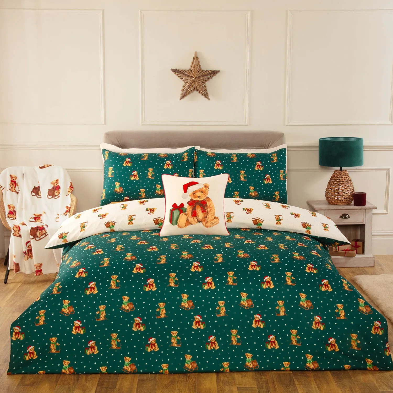 Bertie Bear Christmas Single Duvet Set Reversible - Green by Julian Charles