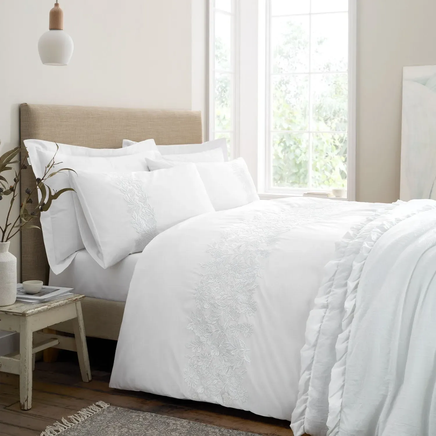 Bianca Embroidery Floral Single Duvet Set - White, Cotton product