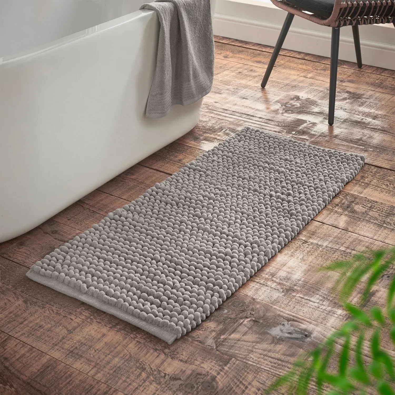 Bobble Bath Runner - Grey