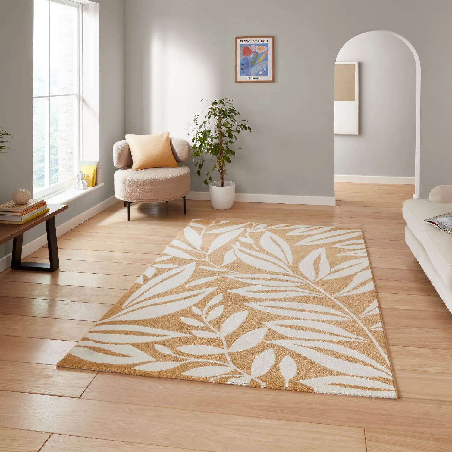 Botanical Rug with Leaf Pattern - Ochre, Polypropylene