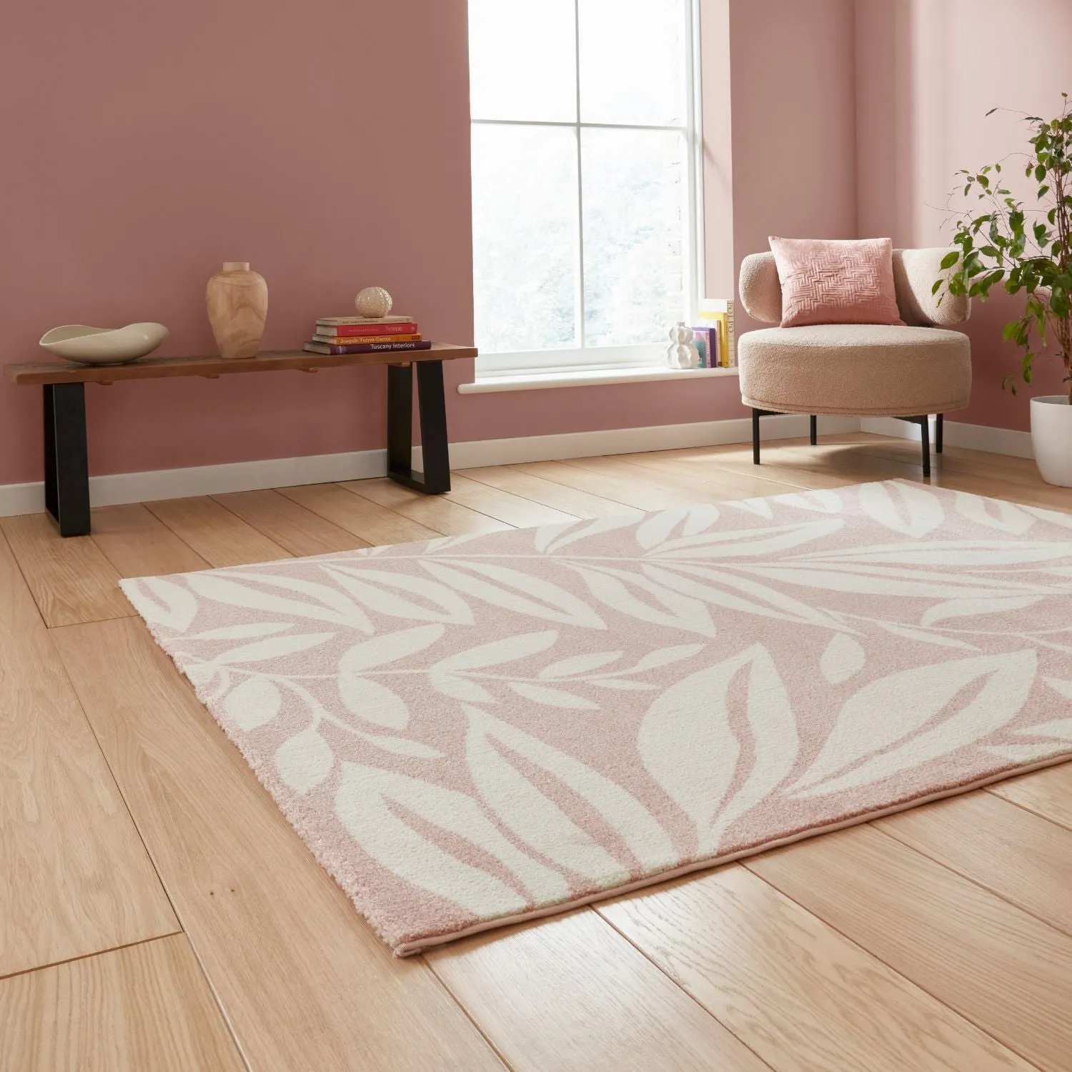 Botanical Rug with Leaf Pattern - Rose, Polypropylene