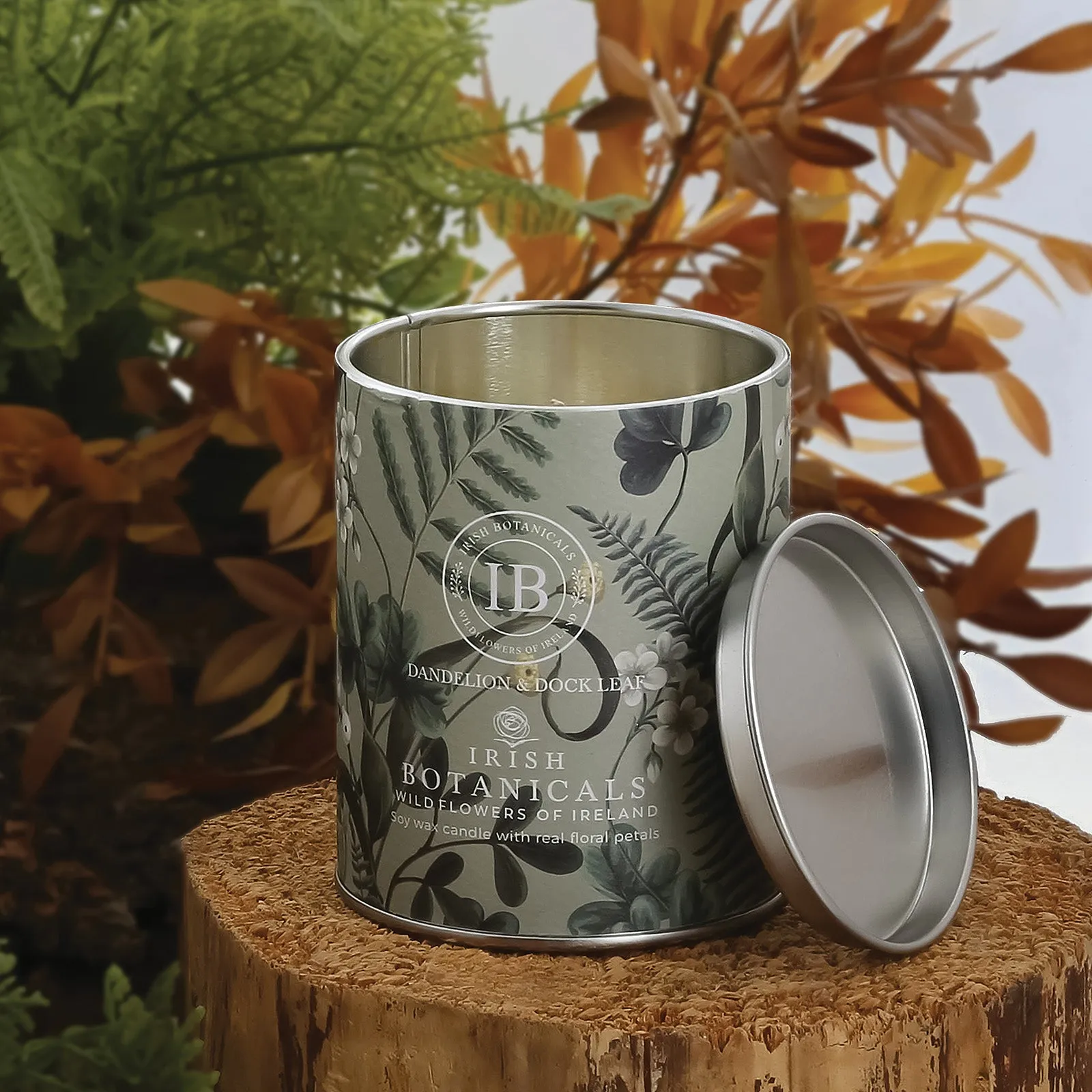 Botanical Tin Candle with Dried Flowers - Green image