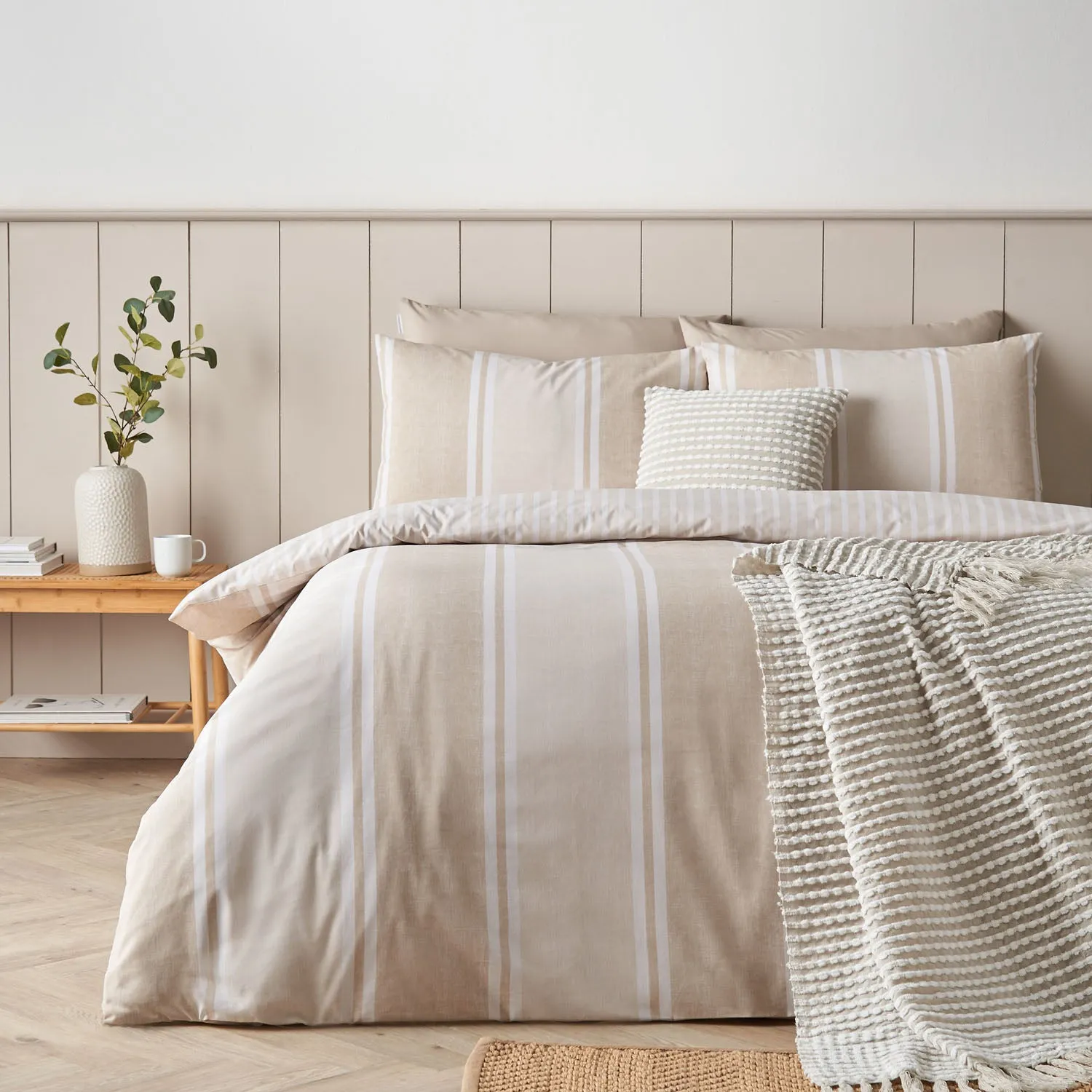 Catherine Lansfield Banded Stripe Single Duvet Set - Natural product