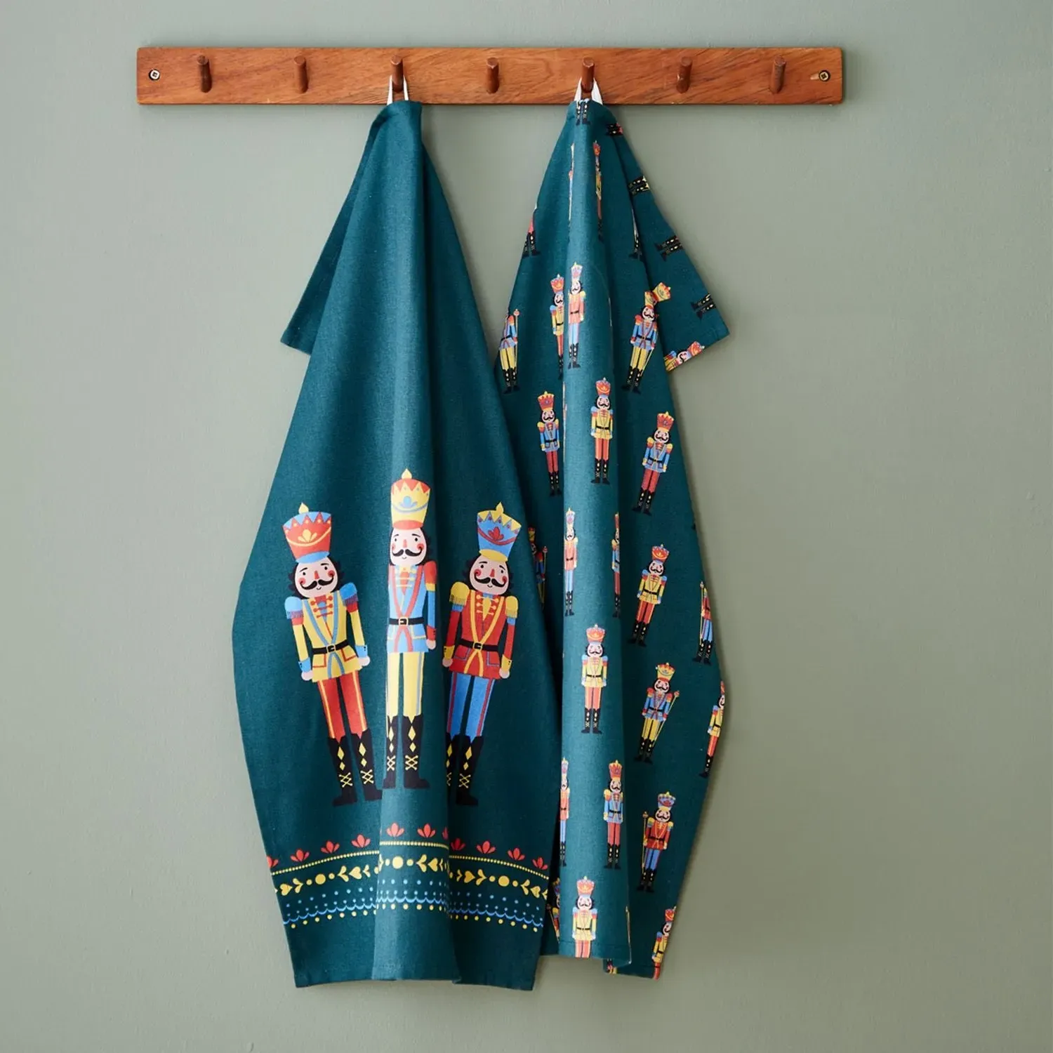 Catherine Lansfield Christmas Nutcracker Tea Towels Pack of 4 - Green, Cotton by Julian Charles