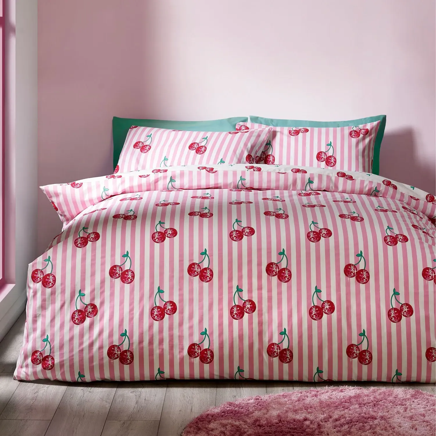 Catherine Lansfield Disco Cherries Single Duvet Set - Pink product