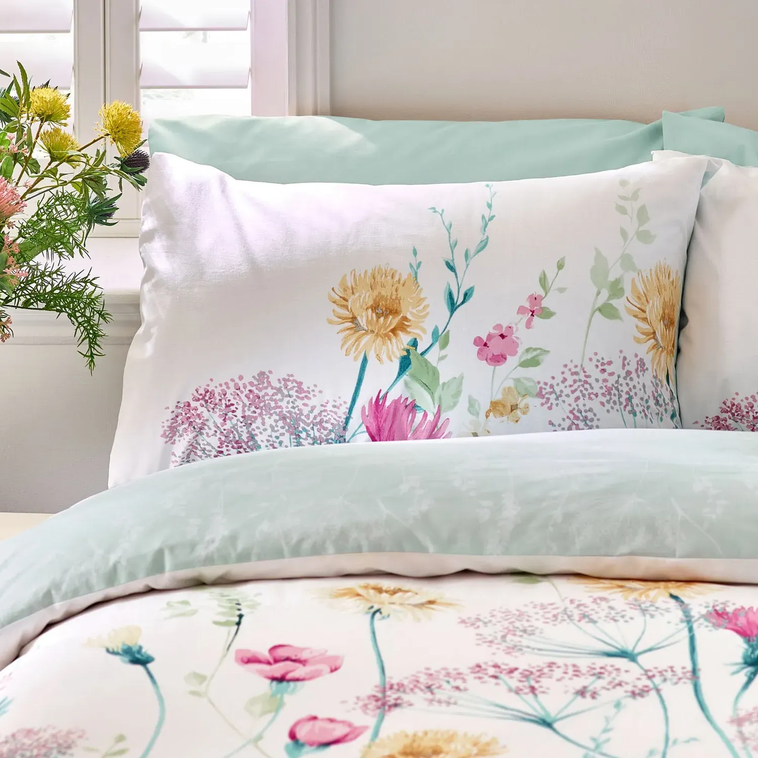 Catherine Lansfield Meadowsweet Single Duvet Set - Multi alternate view