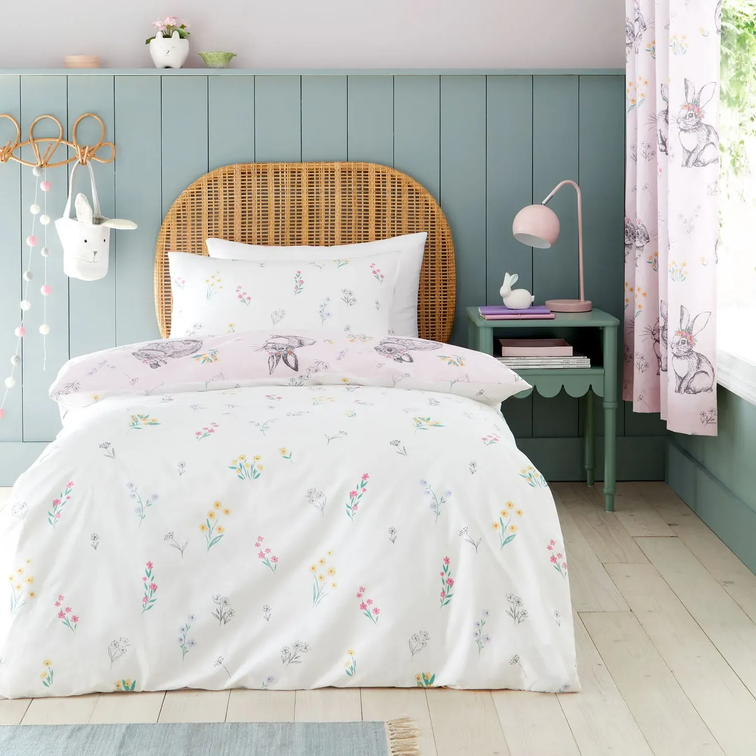Catherine Lansfield Pink Bunny Tails Ditsy Flowers Reversible Duvet Set - Pink alternate view