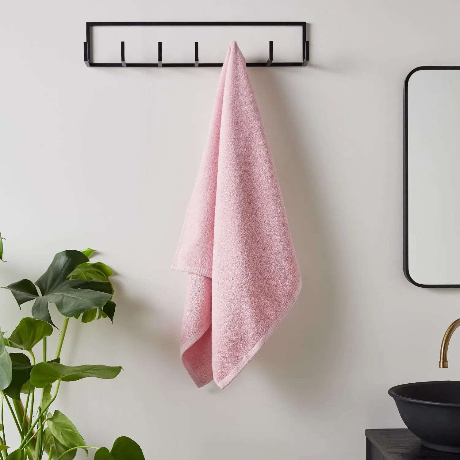 Catherine Lansfield Quick Dry Bath Towel - Pink, Cotton product