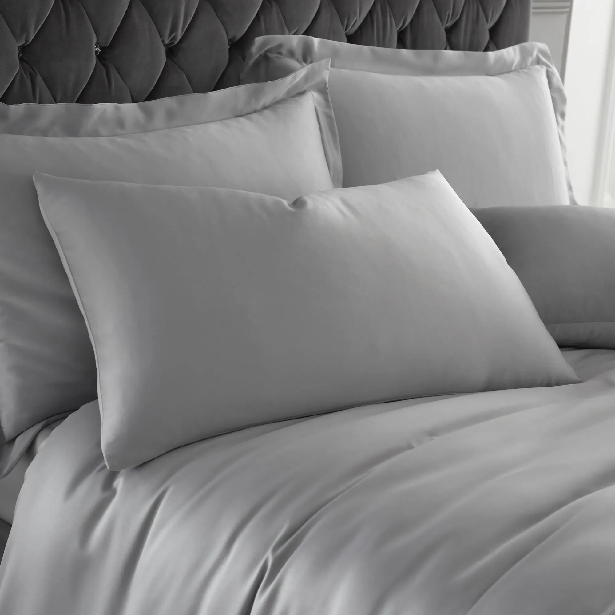 Single Duvet Set Silky Soft - Silver, Satin alternate view