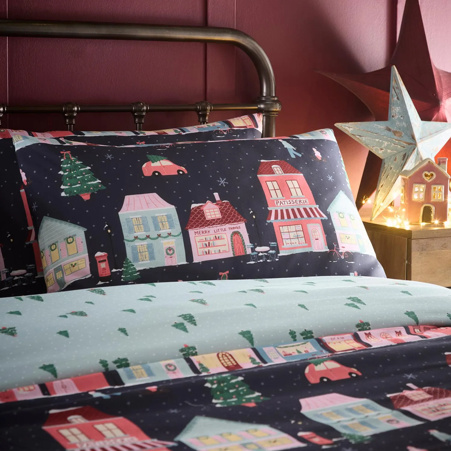 Christmas Houses Single Reversible Duvet Set - Blue, Polycotton alternate view