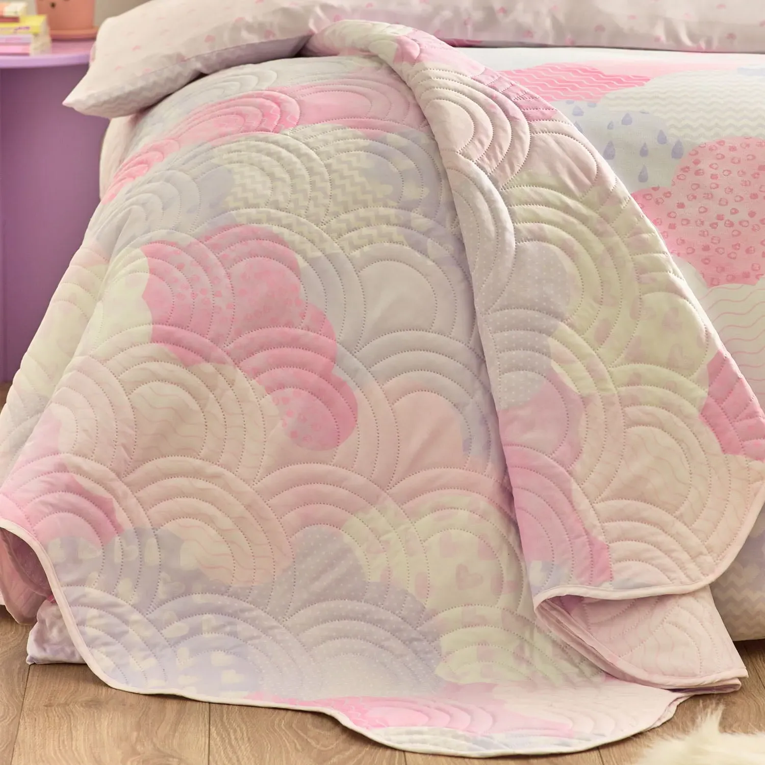 Cloud Pattern Bedspread - Pink, Microfiber