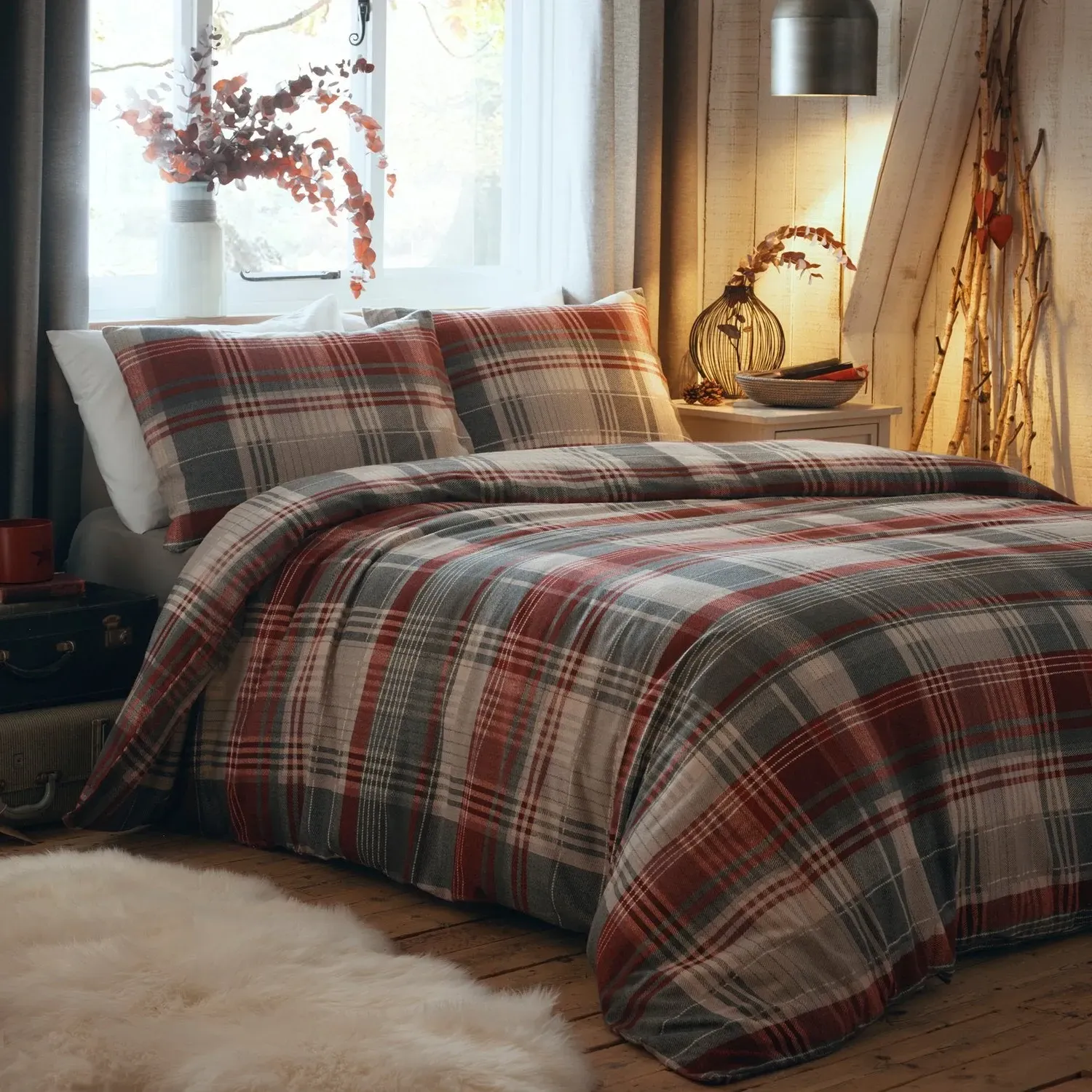 King Size Duvet Set Reversible - Red, Cotton by Julian Charles