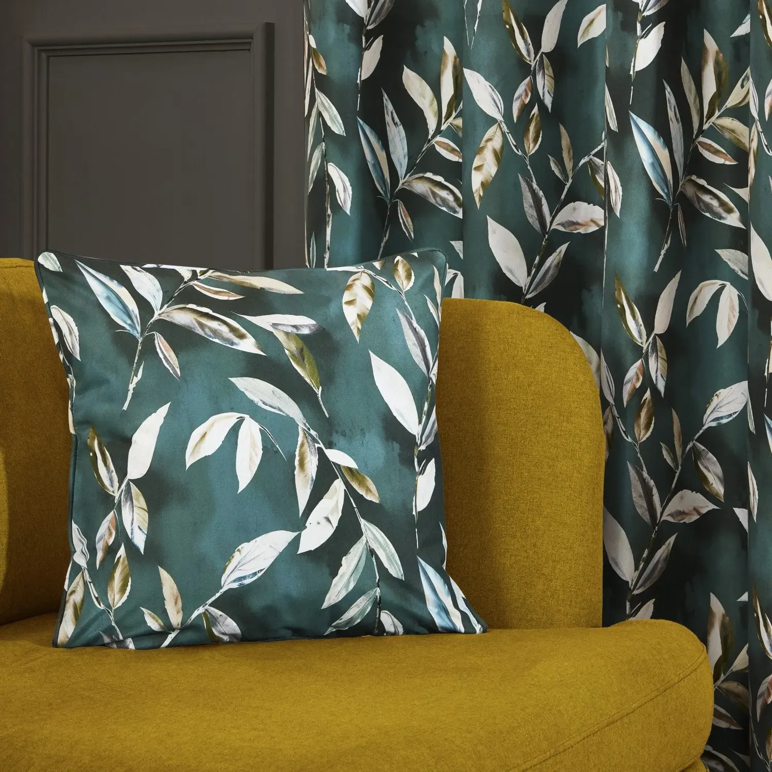 Cushion with Floral Print - Green
