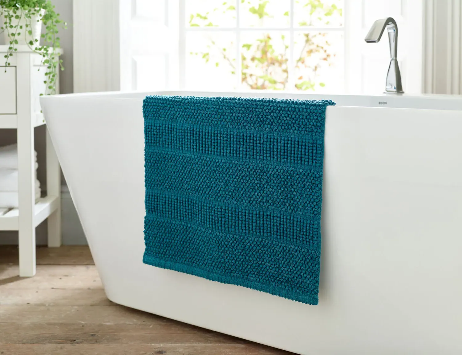 Deyongs Peacock Blue Romeo Bath Mat - Blue, Cotton product