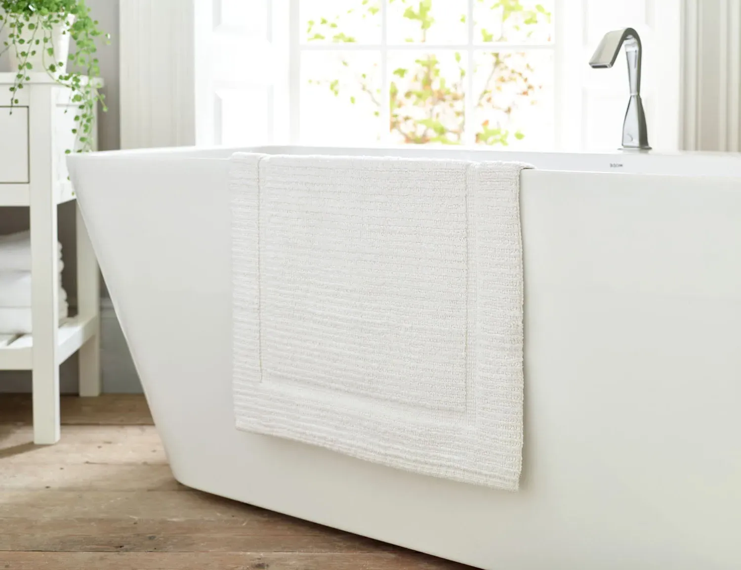 Deyongs Quik Dri Bath Mat - White, Cotton product