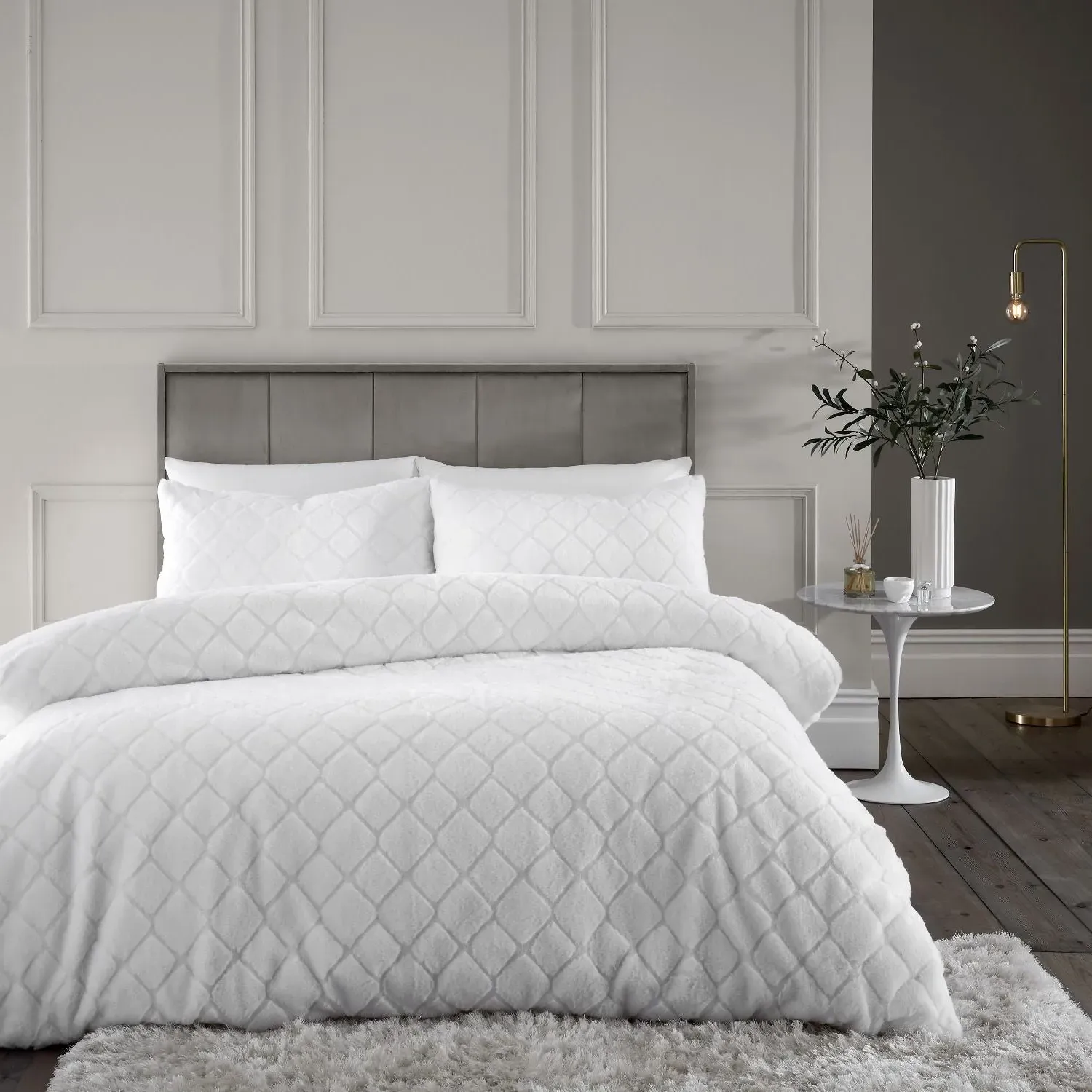 Double Duvet Set Diamond Pattern - White, Faux Fur