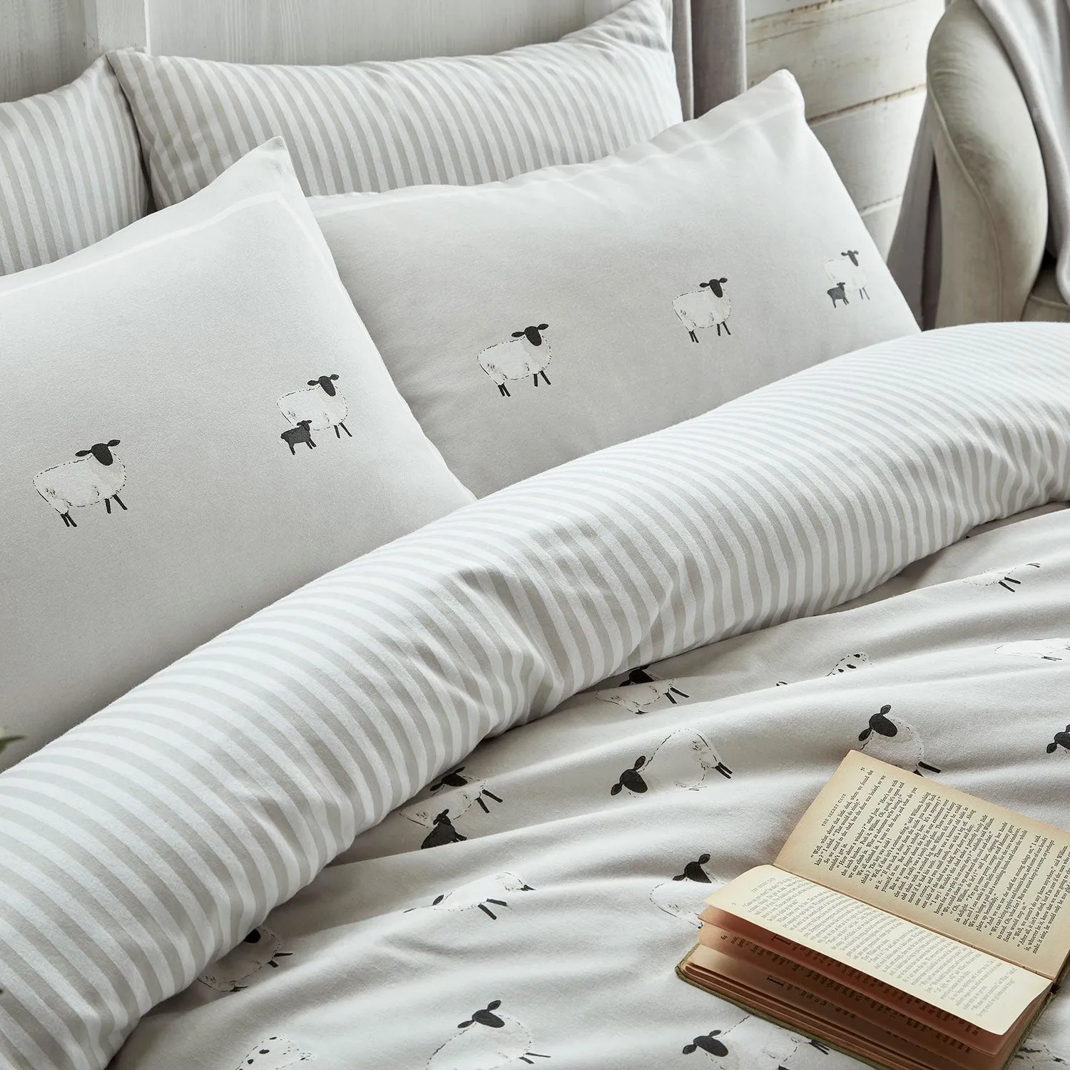 Double Duvet Set with Sheep Print - Natural Cotton